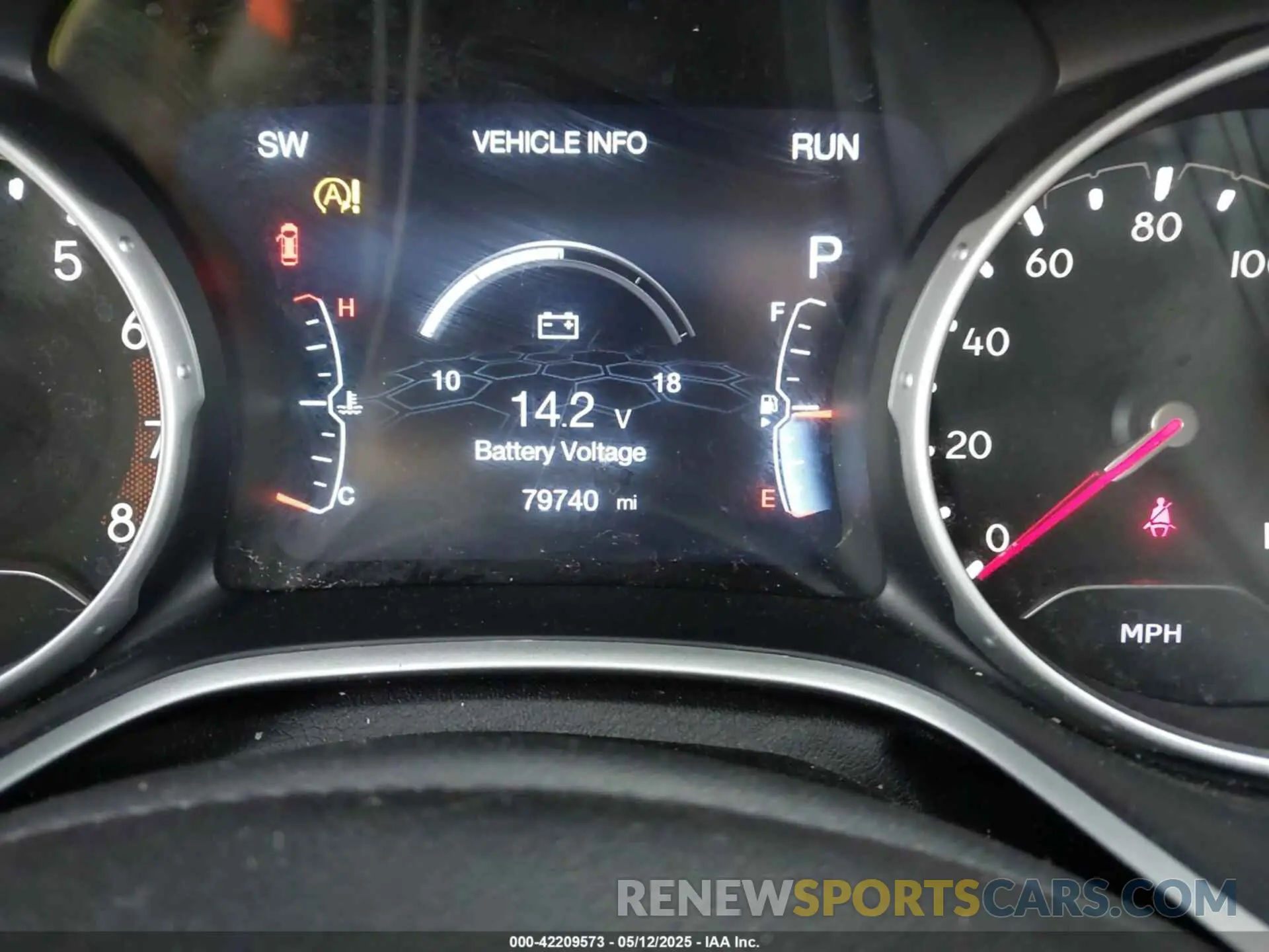 15 fotografías del automóvil dañado 3C4NJDCBXKT747585 JEEP COMPASS 2019