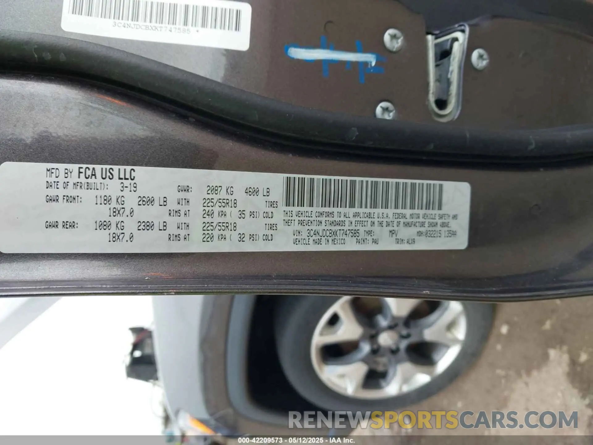 9 fotografías del automóvil dañado 3C4NJDCBXKT747585 JEEP COMPASS 2019