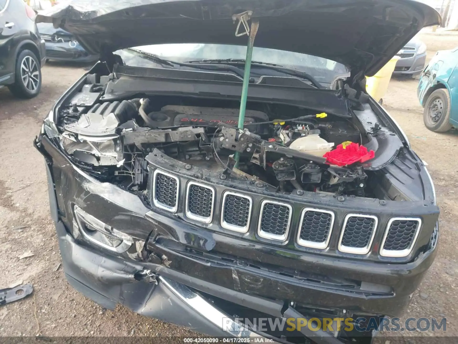 10 fotografías del automóvil dañado 3C4NJDCBXKT812466 JEEP COMPASS 2019
