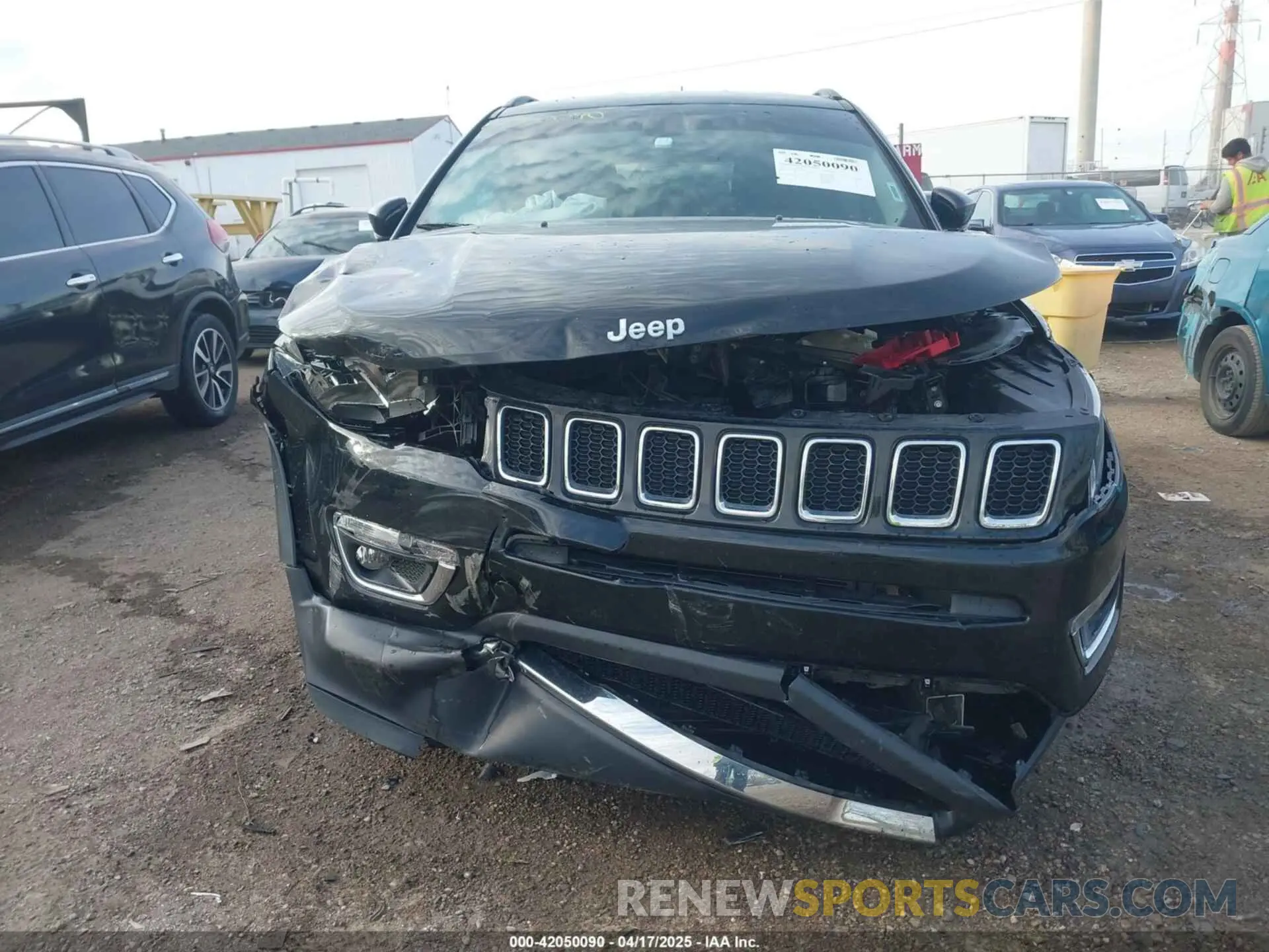 12 fotografías del automóvil dañado 3C4NJDCBXKT812466 JEEP COMPASS 2019