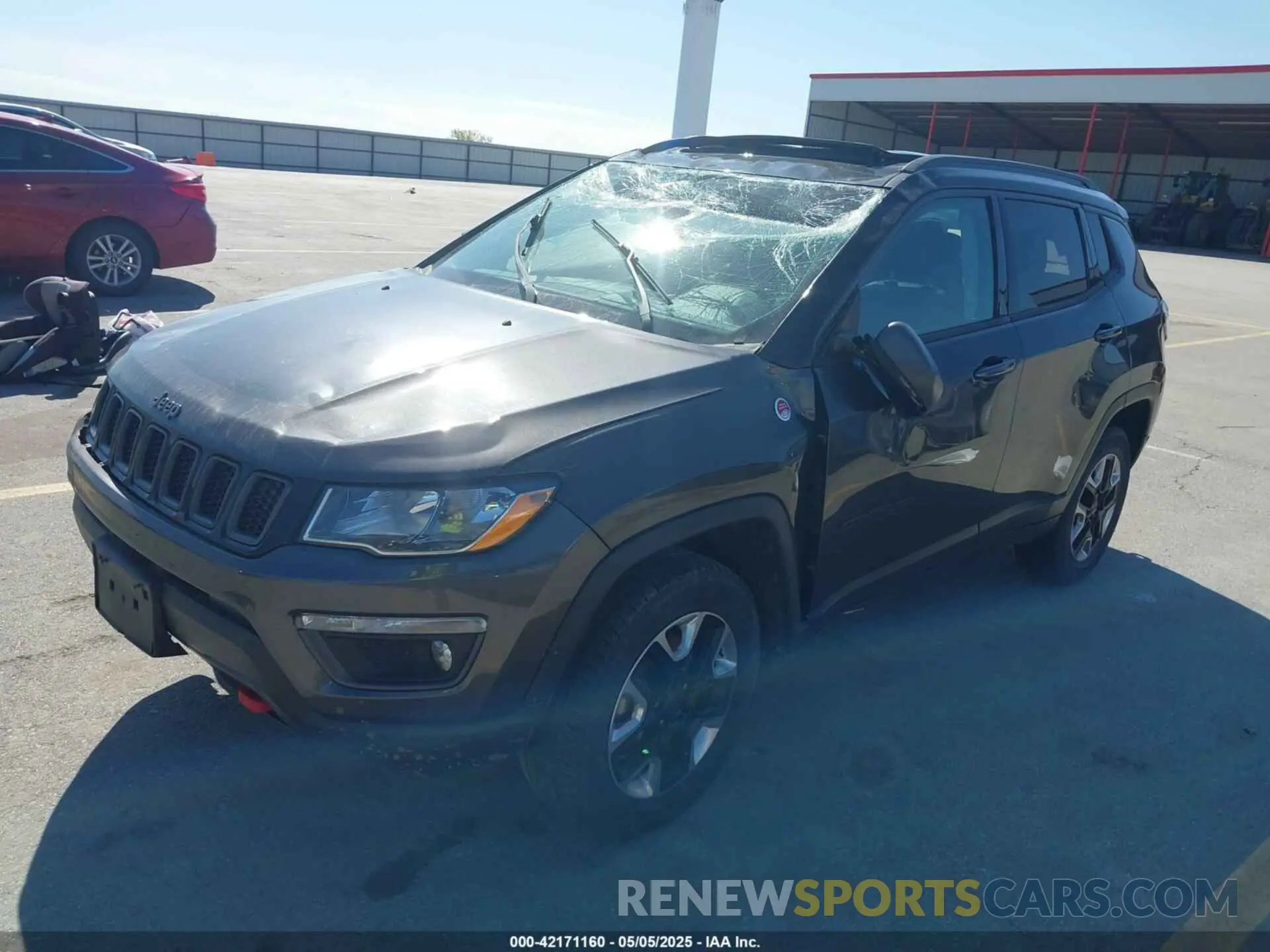 2 fotografías del automóvil dañado 3C4NJDDB0KT619337 JEEP COMPASS 2019