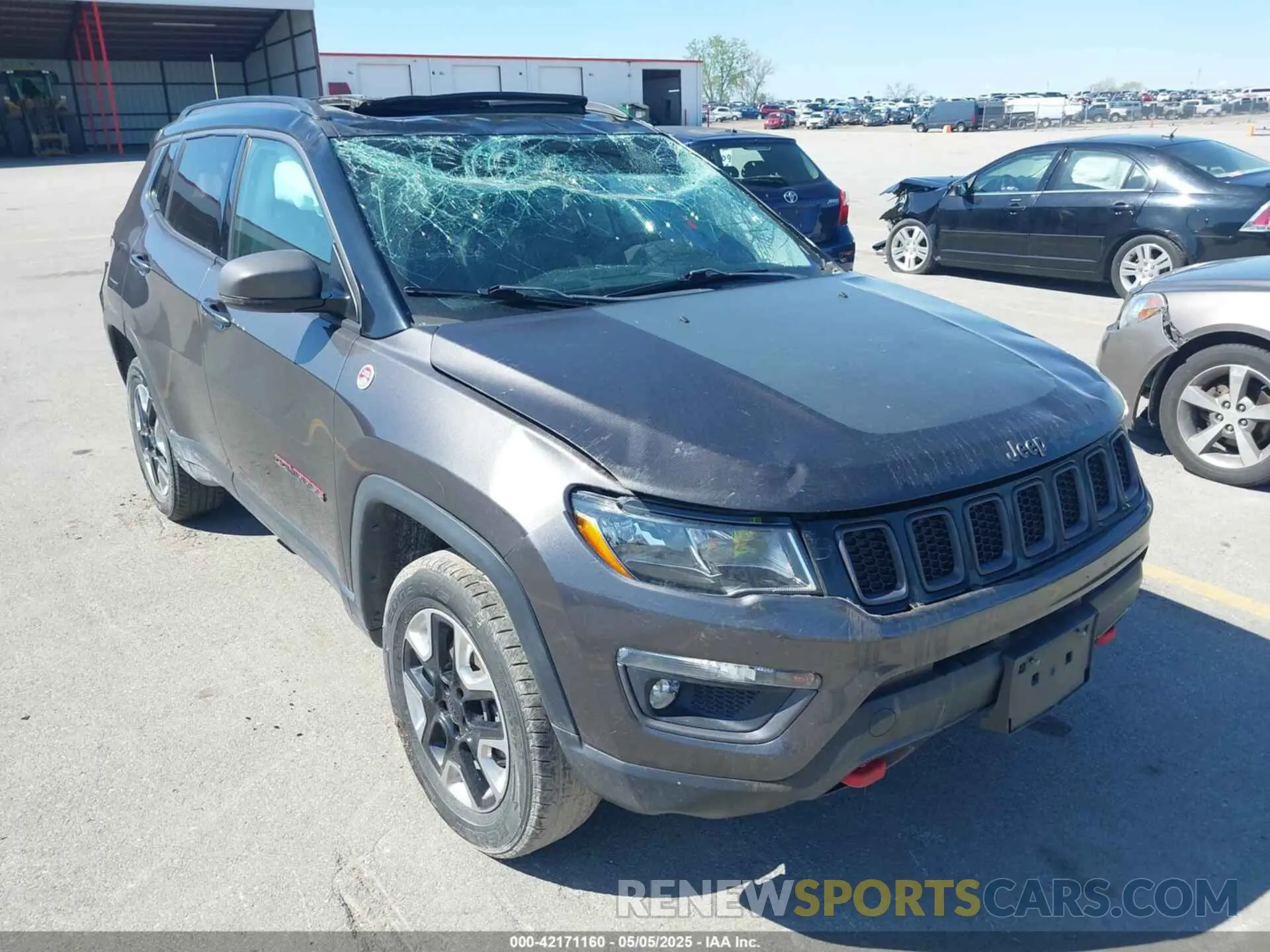 6 fotografías del automóvil dañado 3C4NJDDB0KT619337 JEEP COMPASS 2019