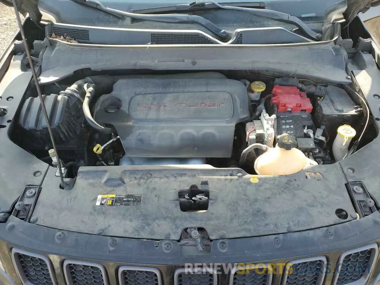11 fotografías del automóvil dañado 3C4NJDDB0KT739946 JEEP COMPASS 2019