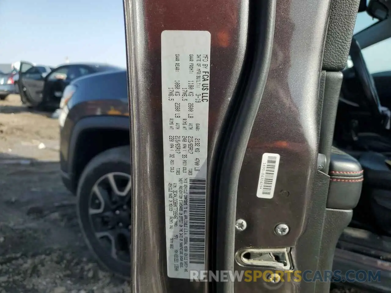 13 fotografías del automóvil dañado 3C4NJDDB0KT739946 JEEP COMPASS 2019