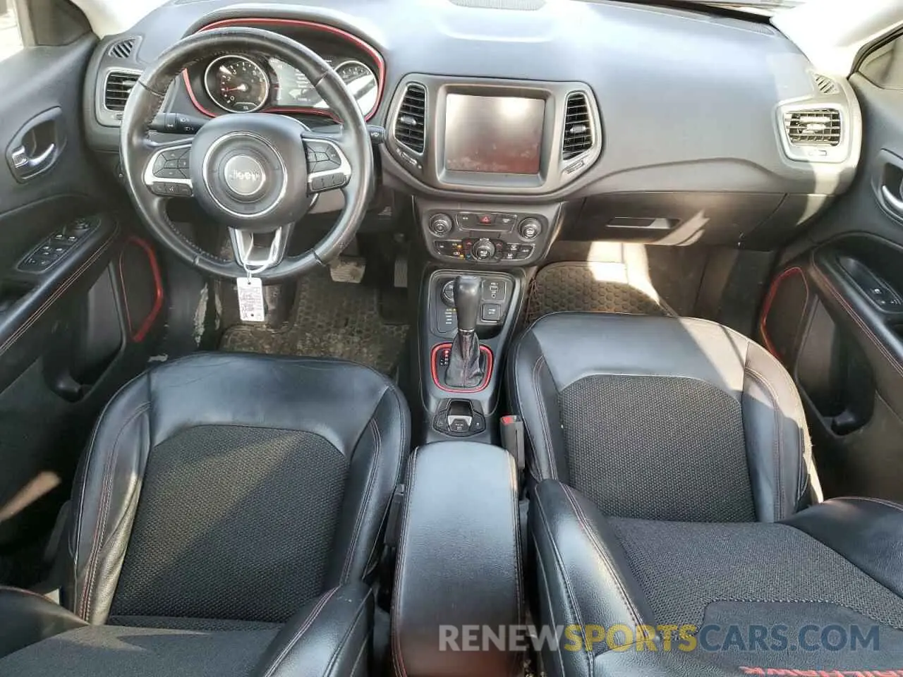 8 fotografías del automóvil dañado 3C4NJDDB0KT739946 JEEP COMPASS 2019