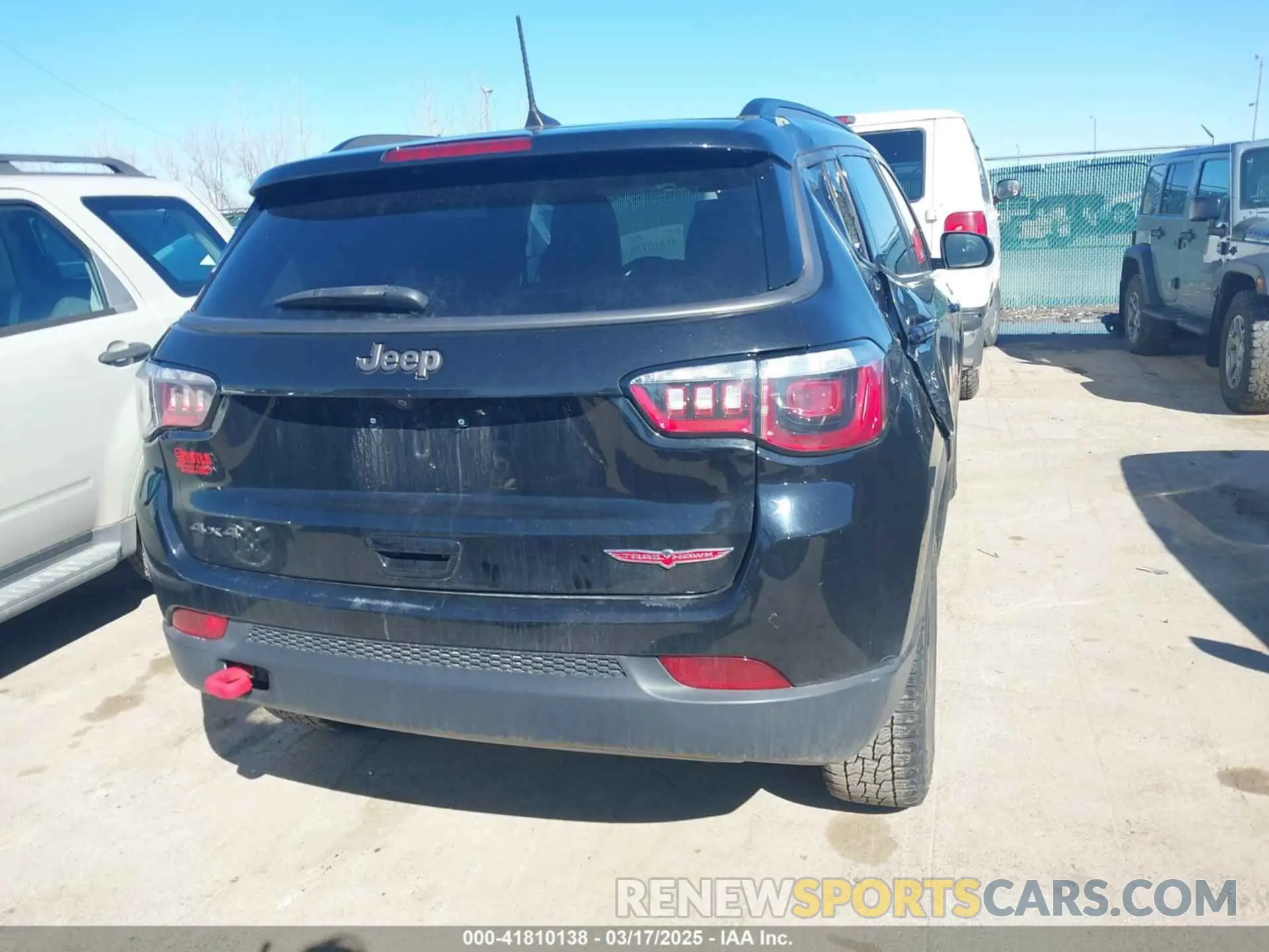 16 fotografías del automóvil dañado 3C4NJDDB1KT671642 JEEP COMPASS 2019