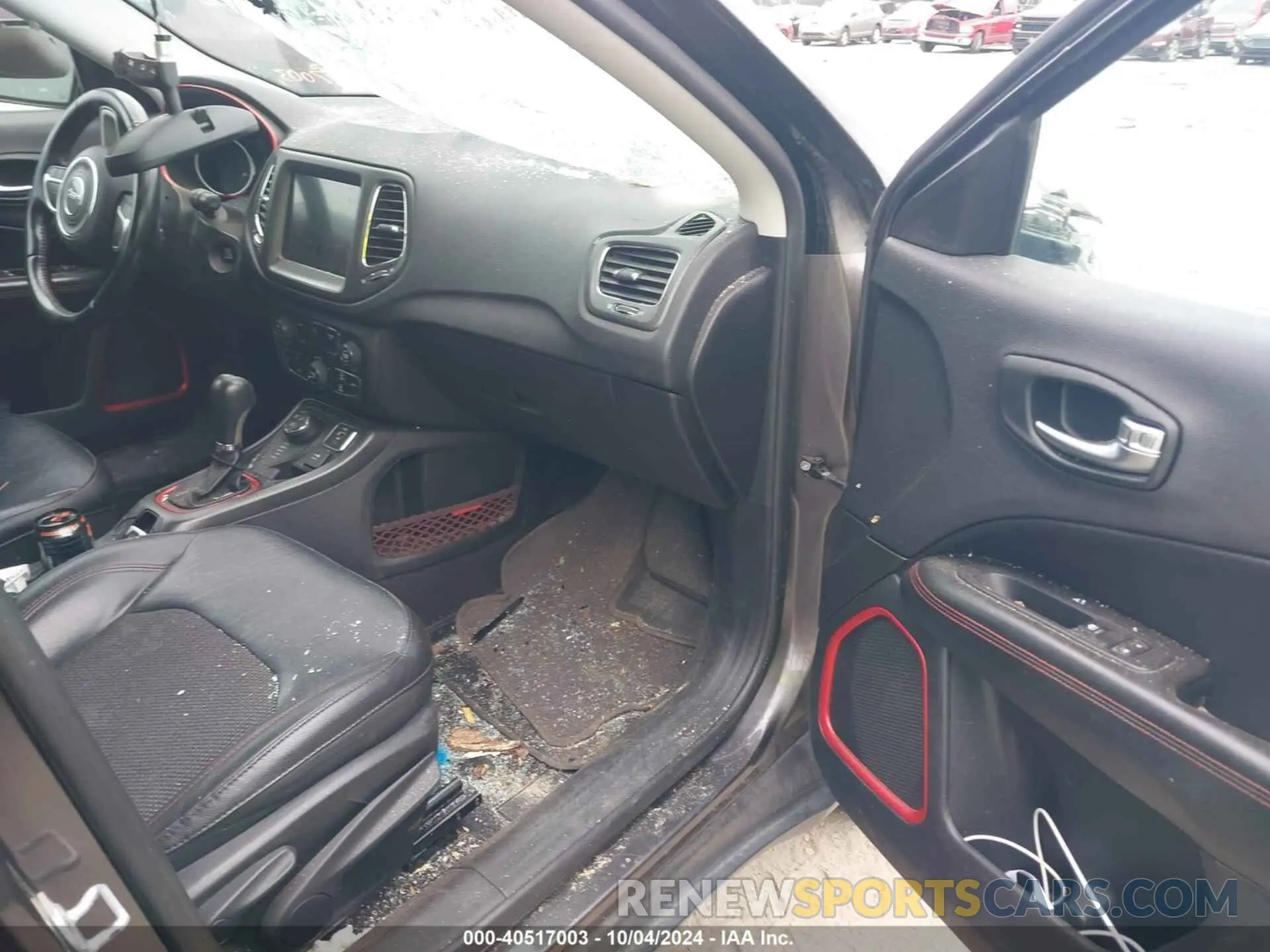 5 fotografías del automóvil dañado 3C4NJDDB1KT740099 JEEP COMPASS 2019