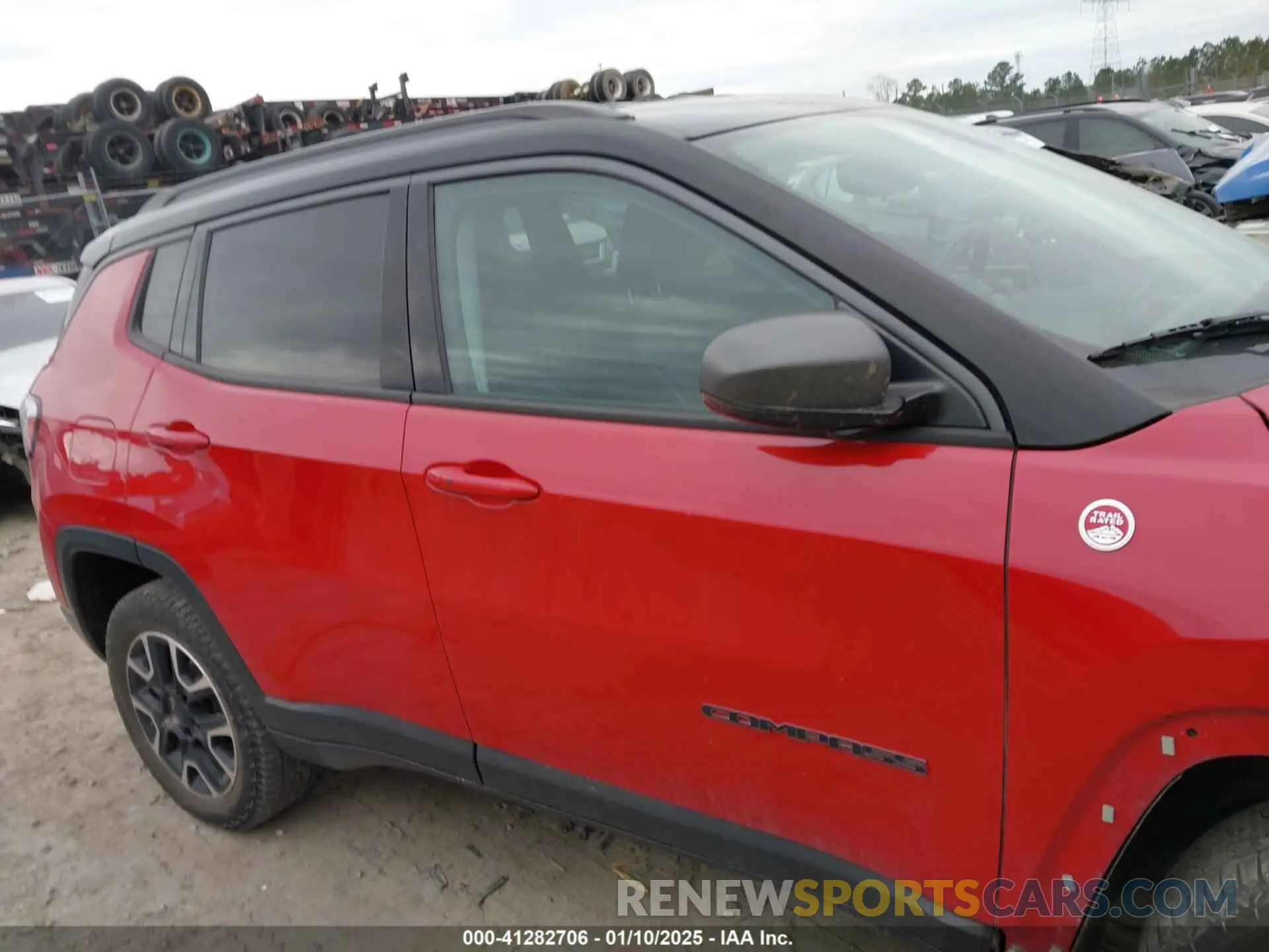 13 fotografías del automóvil dañado 3C4NJDDB1KT780585 JEEP COMPASS 2019