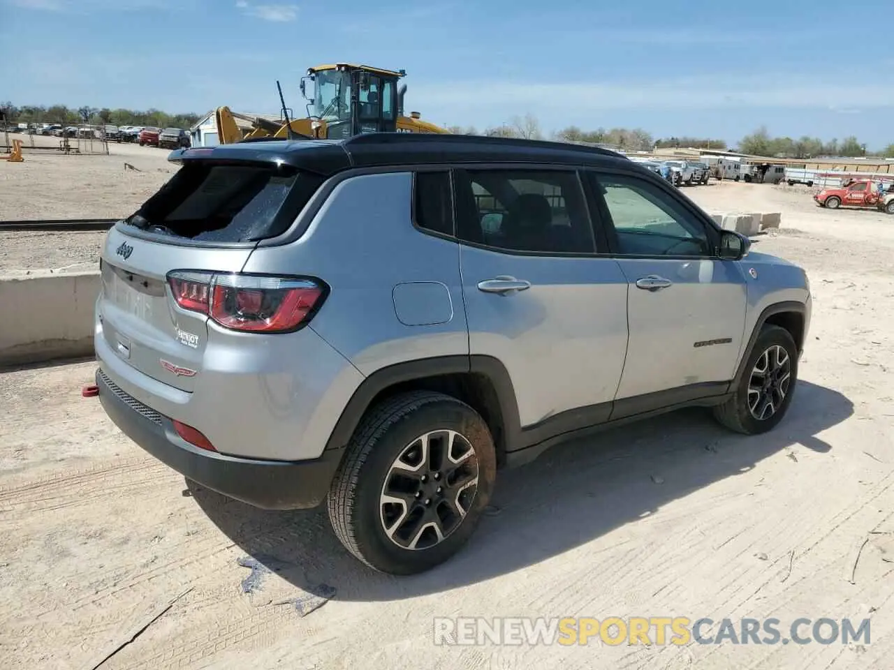 3 fotografías del automóvil dañado 3C4NJDDB2KT739673 JEEP COMPASS 2019