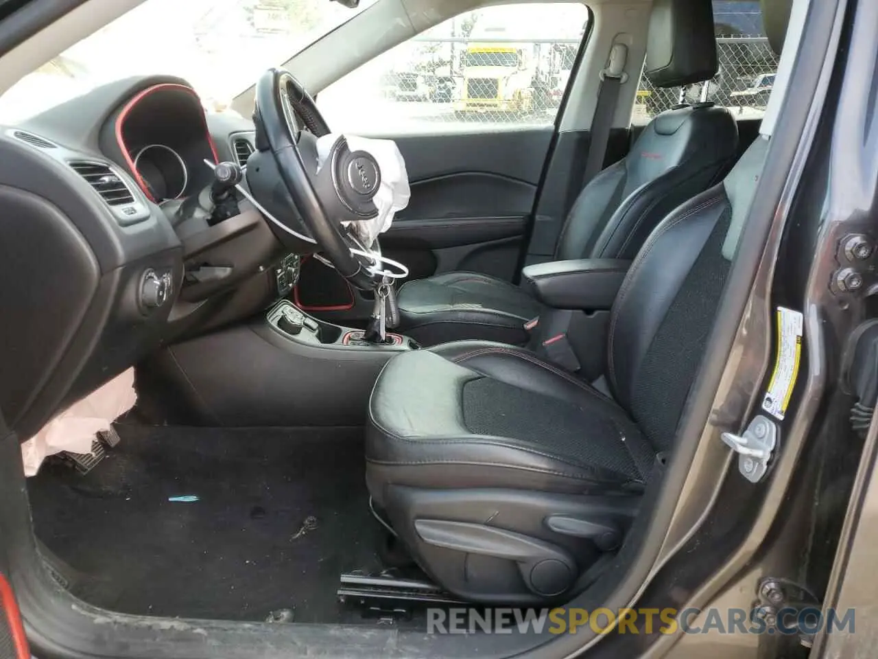 7 fotografías del automóvil dañado 3C4NJDDB2KT799842 JEEP COMPASS 2019