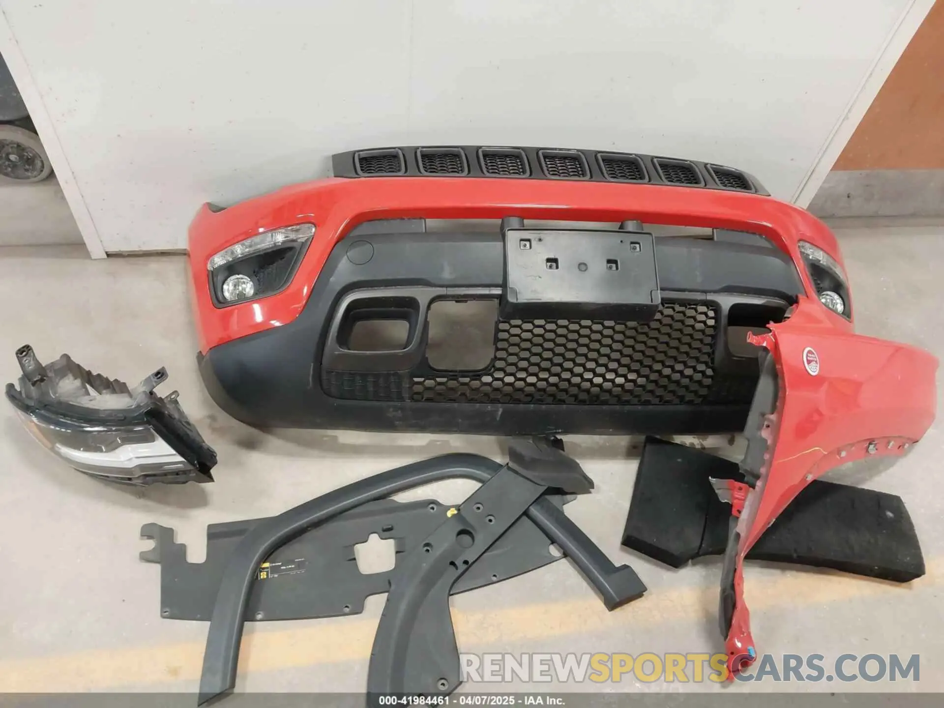 12 fotografías del automóvil dañado 3C4NJDDB3KT727726 JEEP COMPASS 2019