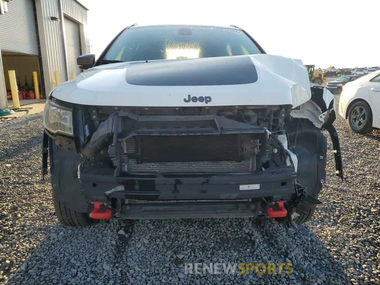 5 fotografías del automóvil dañado 3C4NJDDB3KT733154 JEEP COMPASS 2019