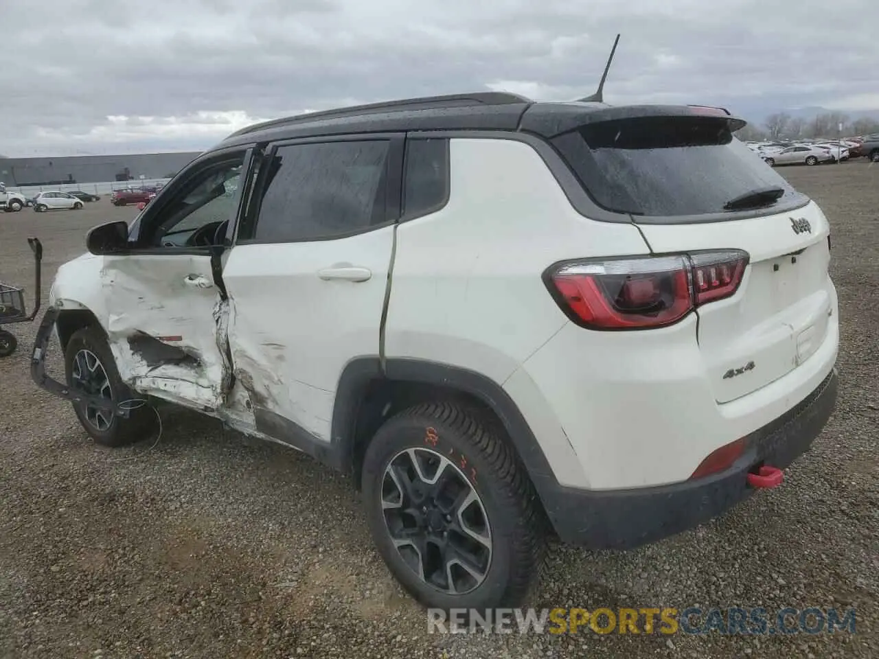 2 fotografías del automóvil dañado 3C4NJDDB4KT790351 JEEP COMPASS 2019