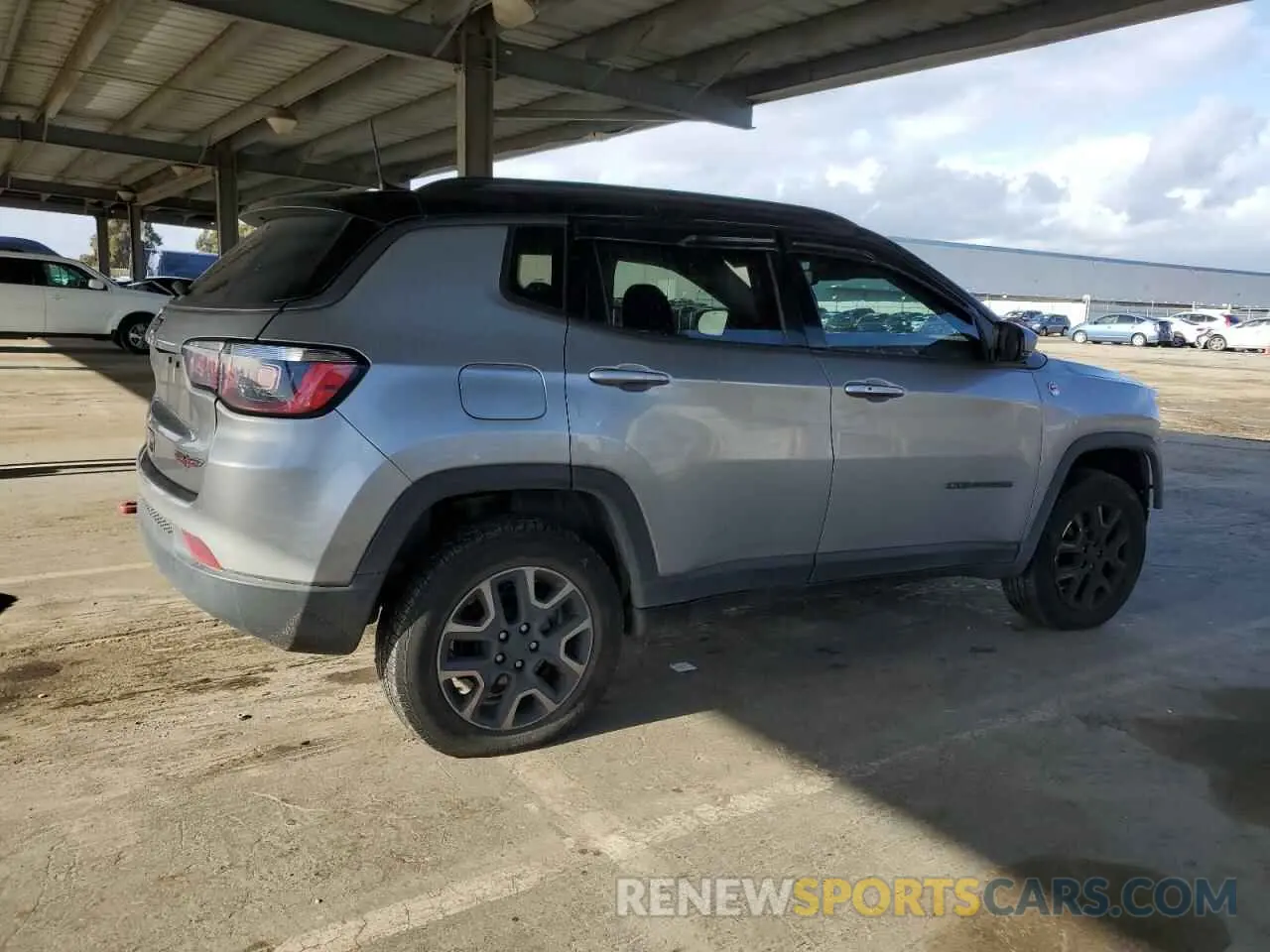 3 fotografías del automóvil dañado 3C4NJDDB5KT721233 JEEP COMPASS 2019