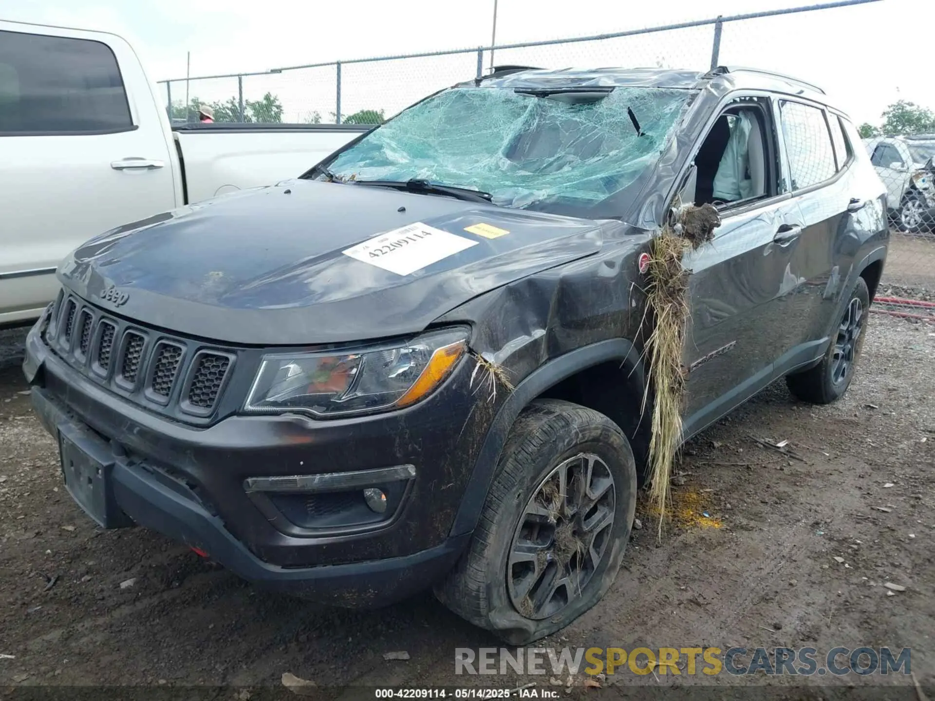 6 fotografías del automóvil dañado 3C4NJDDB5KT722107 JEEP COMPASS 2019