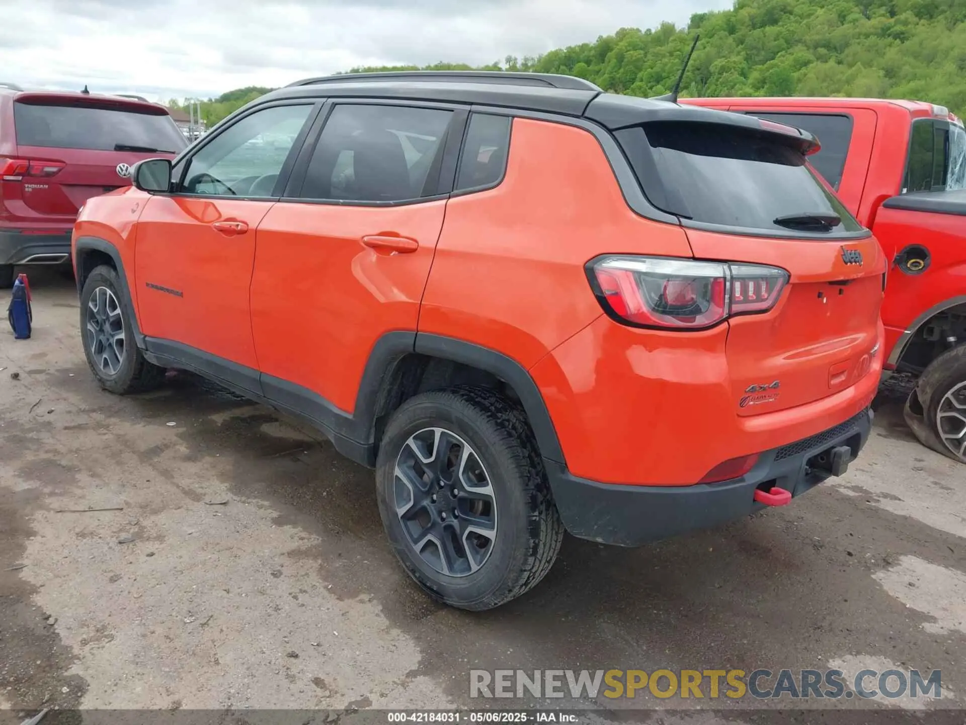 3 fotografías del automóvil dañado 3C4NJDDB5KT754054 JEEP COMPASS 2019