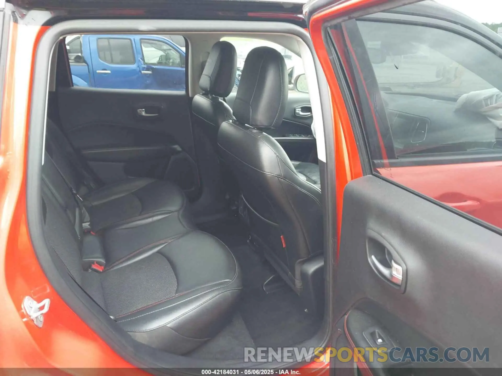 8 fotografías del automóvil dañado 3C4NJDDB5KT754054 JEEP COMPASS 2019