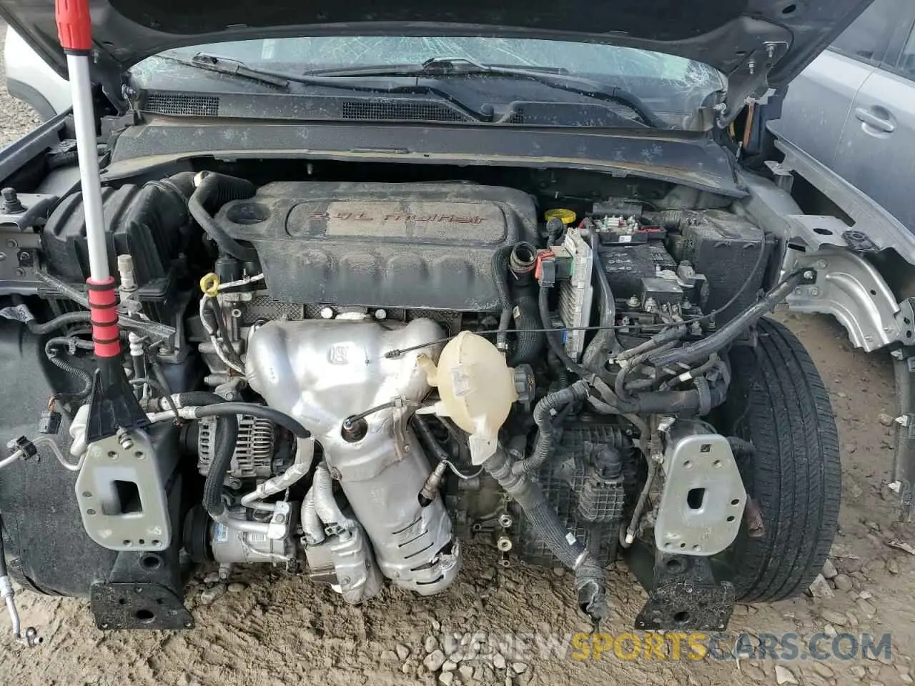 12 fotografías del automóvil dañado 3C4NJDDB7KT661987 JEEP COMPASS 2019