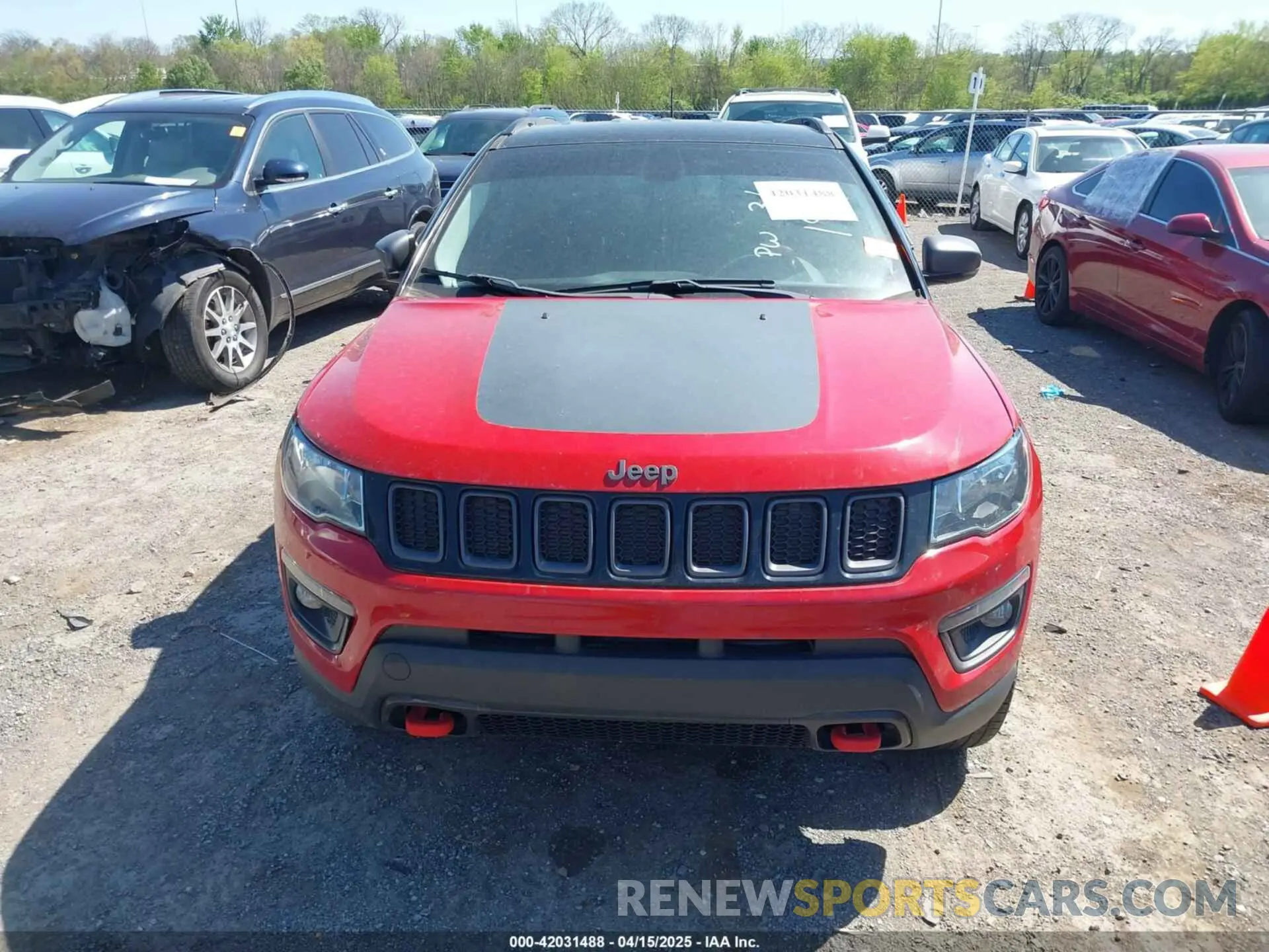 12 fotografías del automóvil dañado 3C4NJDDB7KT681947 JEEP COMPASS 2019