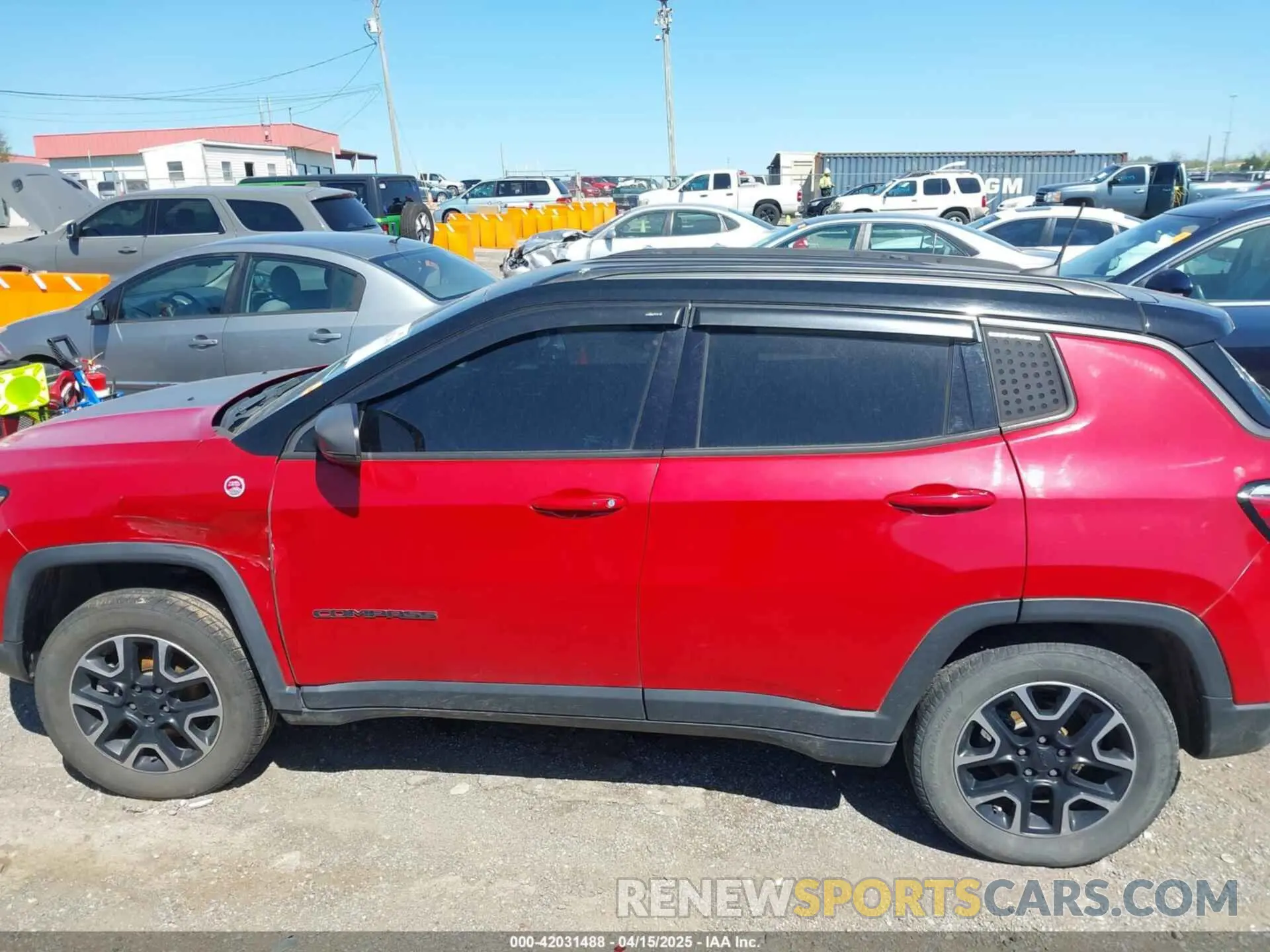 14 fotografías del automóvil dañado 3C4NJDDB7KT681947 JEEP COMPASS 2019