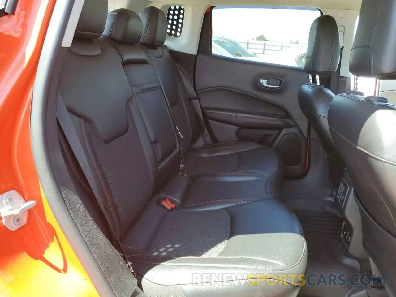 11 fotografías del automóvil dañado 3C4NJDDB7KT795995 JEEP COMPASS 2019