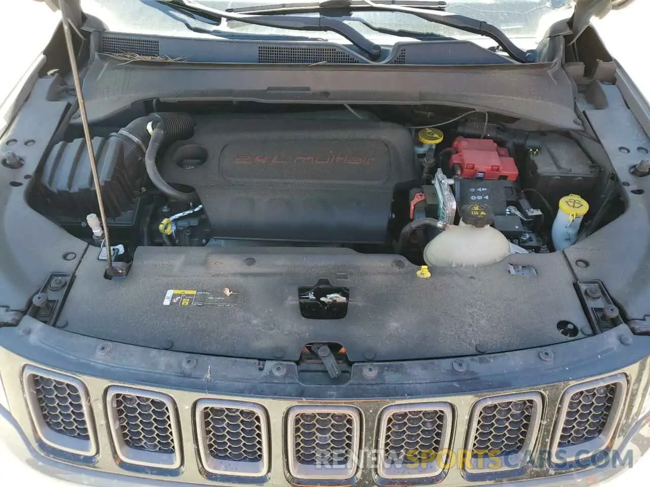 12 fotografías del automóvil dañado 3C4NJDDB8KT714485 JEEP COMPASS 2019