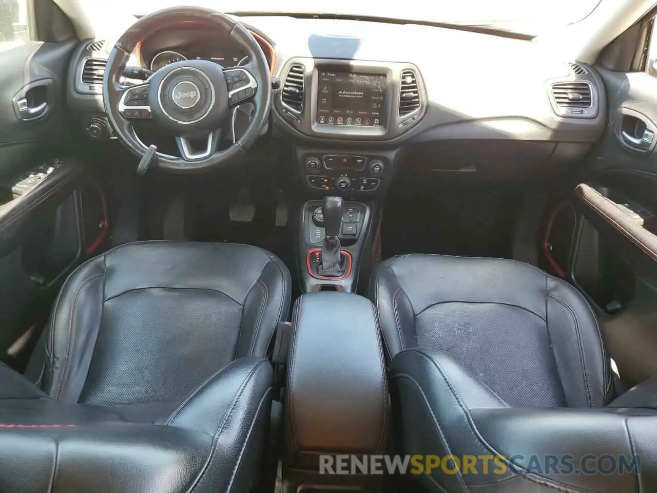 8 fotografías del automóvil dañado 3C4NJDDB8KT714485 JEEP COMPASS 2019