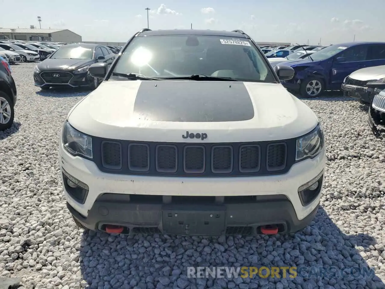 5 fotografías del automóvil dañado 3C4NJDDB8KT791261 JEEP COMPASS 2019