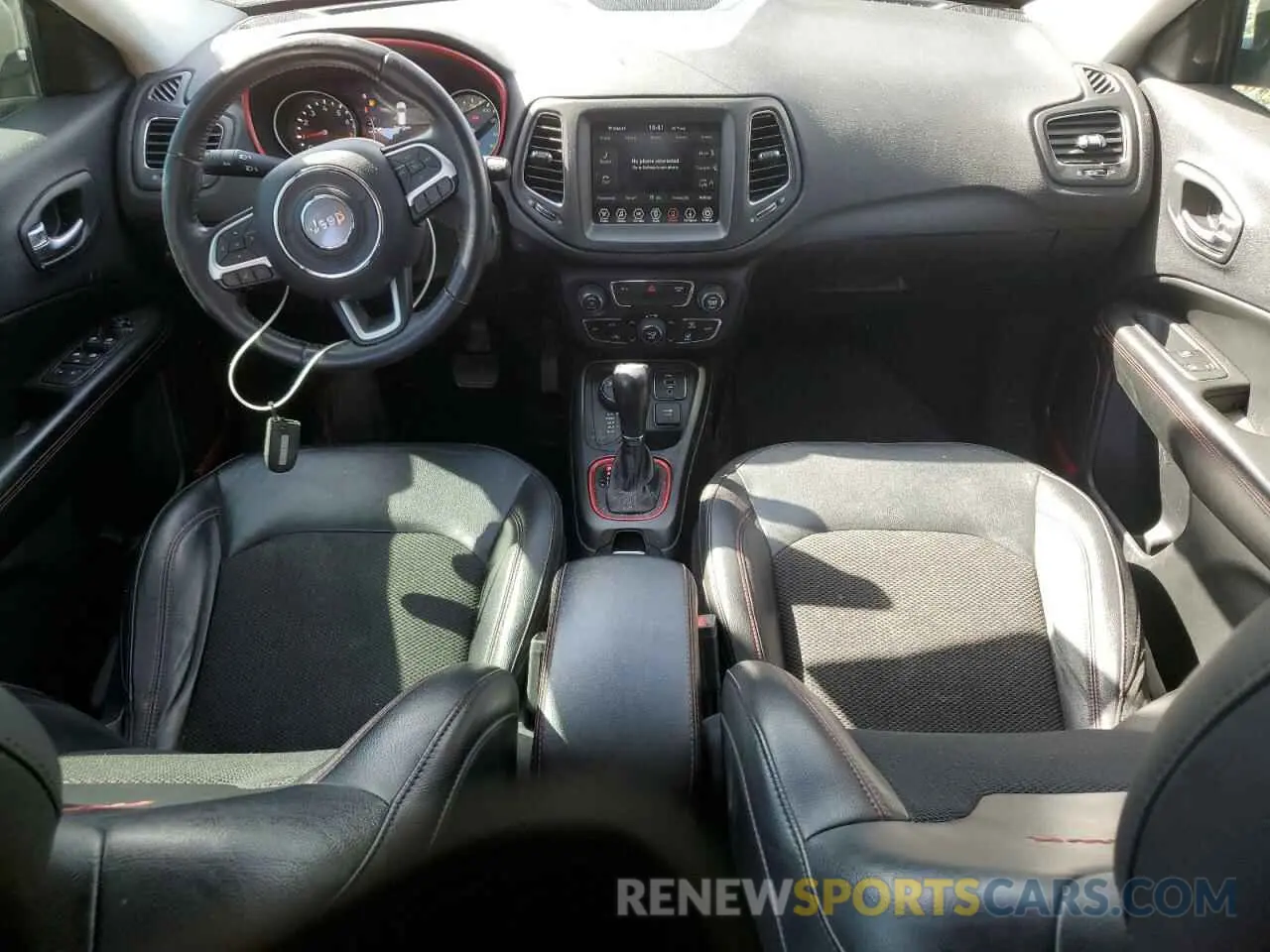 8 fotografías del automóvil dañado 3C4NJDDB8KT791261 JEEP COMPASS 2019