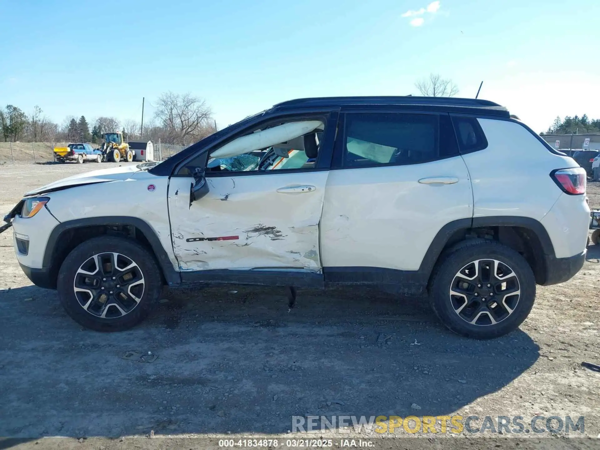 13 fotografías del automóvil dañado 3C4NJDDB8KT812982 JEEP COMPASS 2019