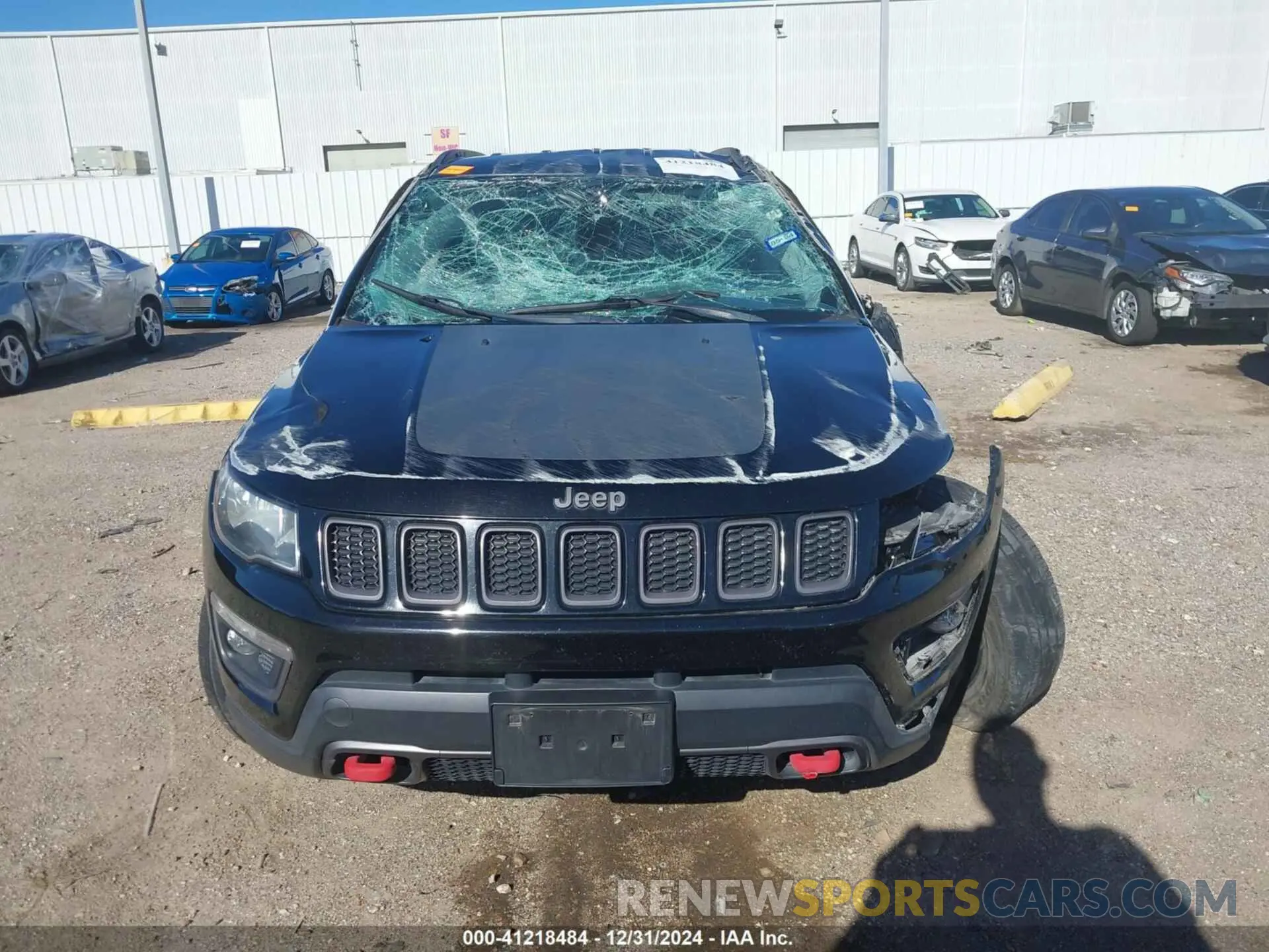 12 fotografías del automóvil dañado 3C4NJDDB9KT618154 JEEP COMPASS 2019