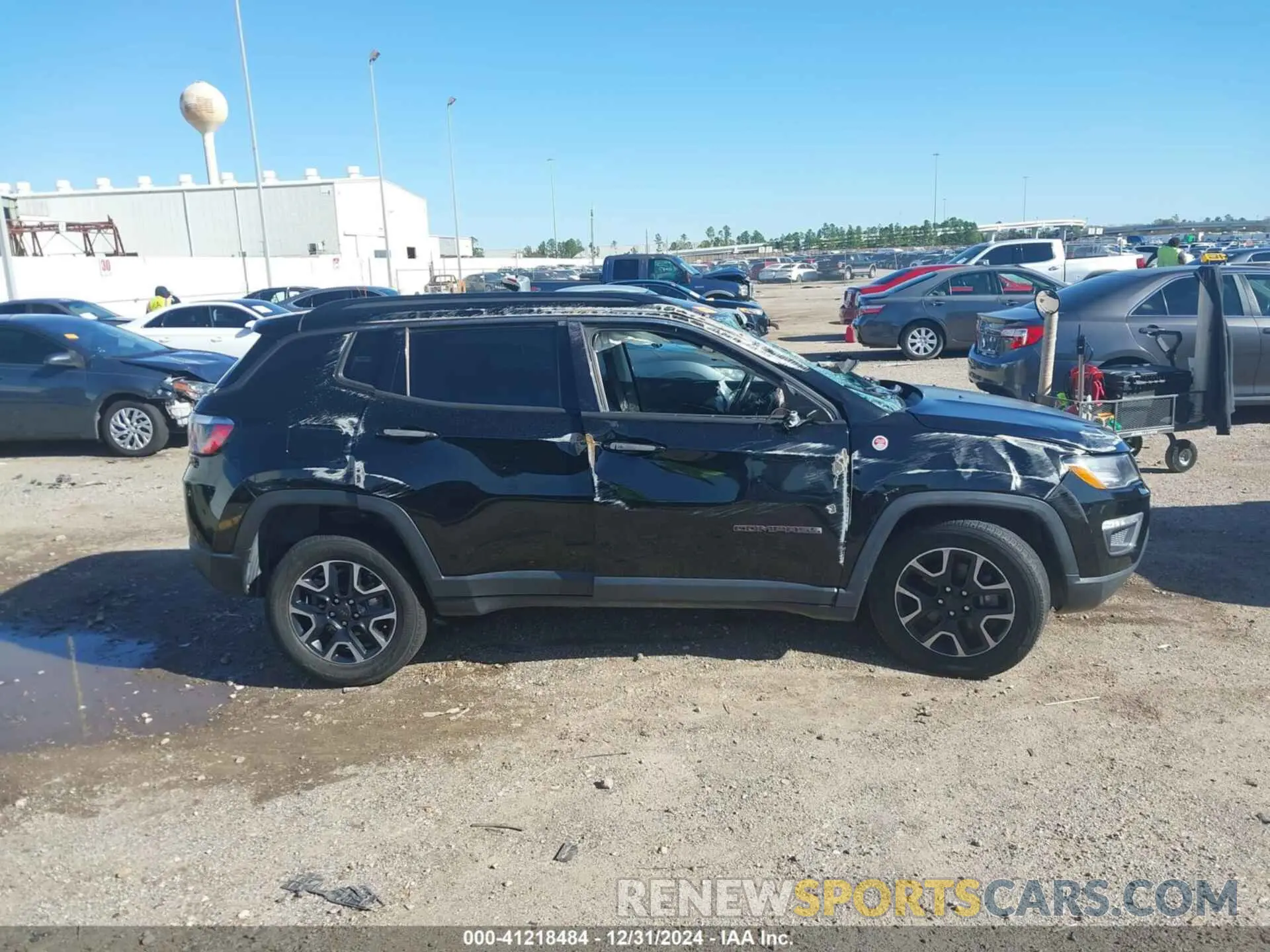 13 fotografías del automóvil dañado 3C4NJDDB9KT618154 JEEP COMPASS 2019