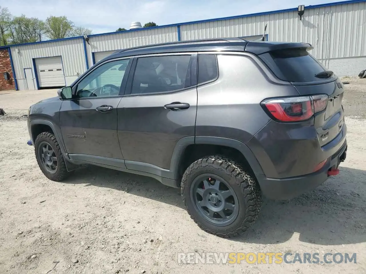 2 fotografías del automóvil dañado 3C4NJDDB9KT668729 JEEP COMPASS 2019