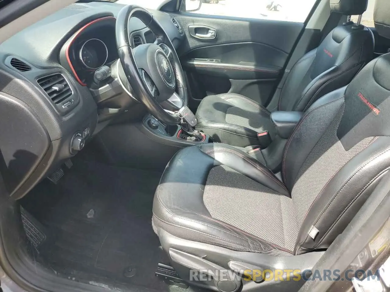 7 fotografías del automóvil dañado 3C4NJDDB9KT668729 JEEP COMPASS 2019