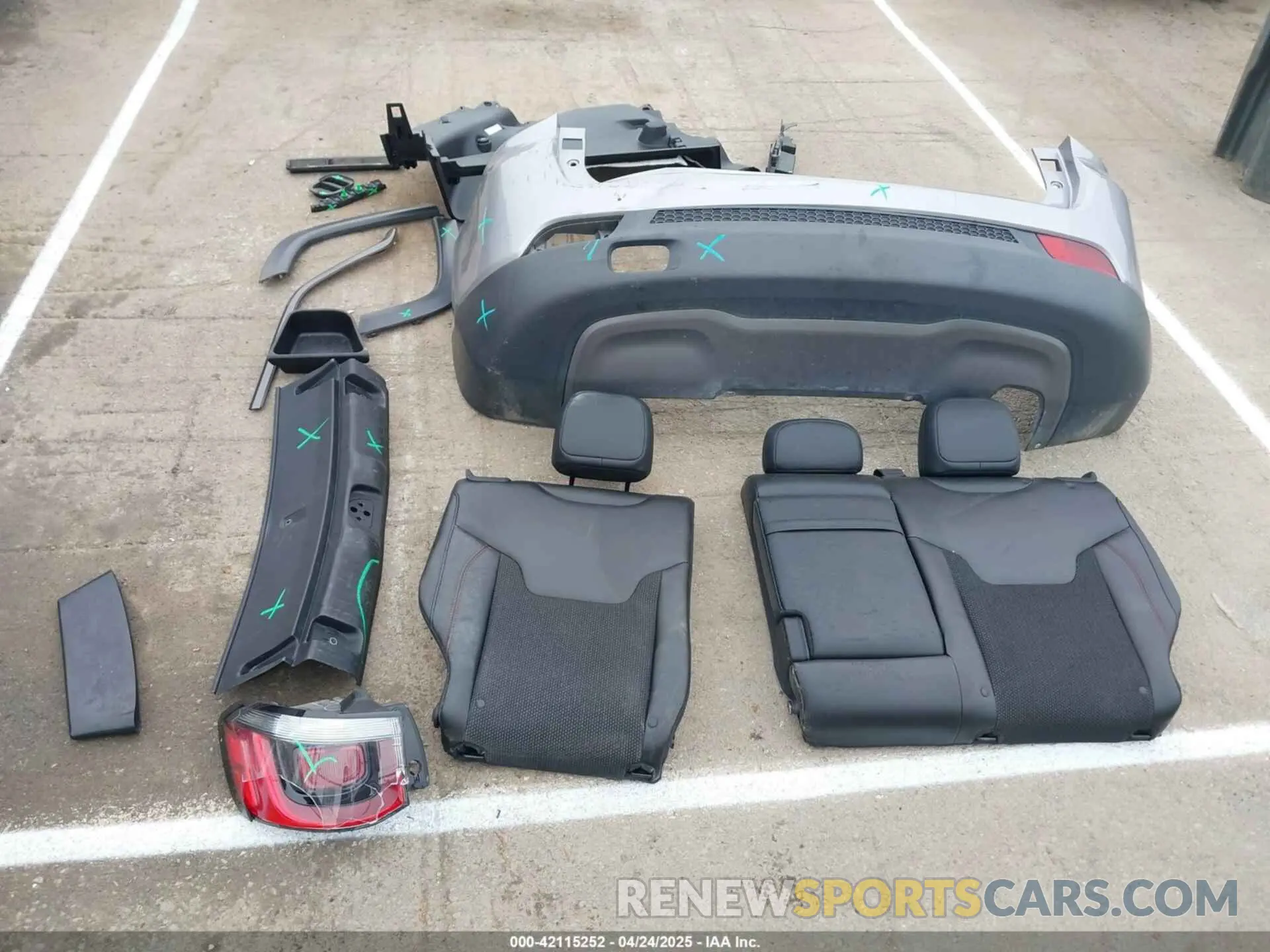 12 fotografías del automóvil dañado 3C4NJDDB9KT721767 JEEP COMPASS 2019