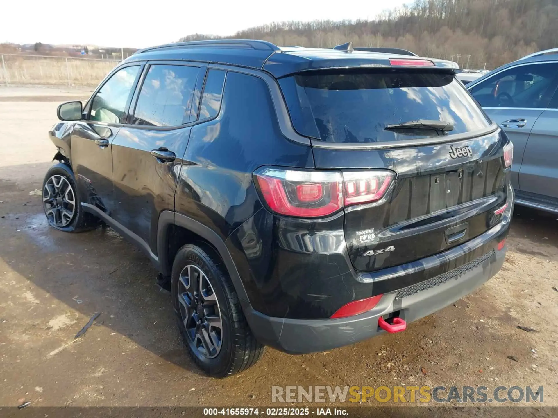 3 fotografías del automóvil dañado 3C4NJDDBXKT671364 JEEP COMPASS 2019