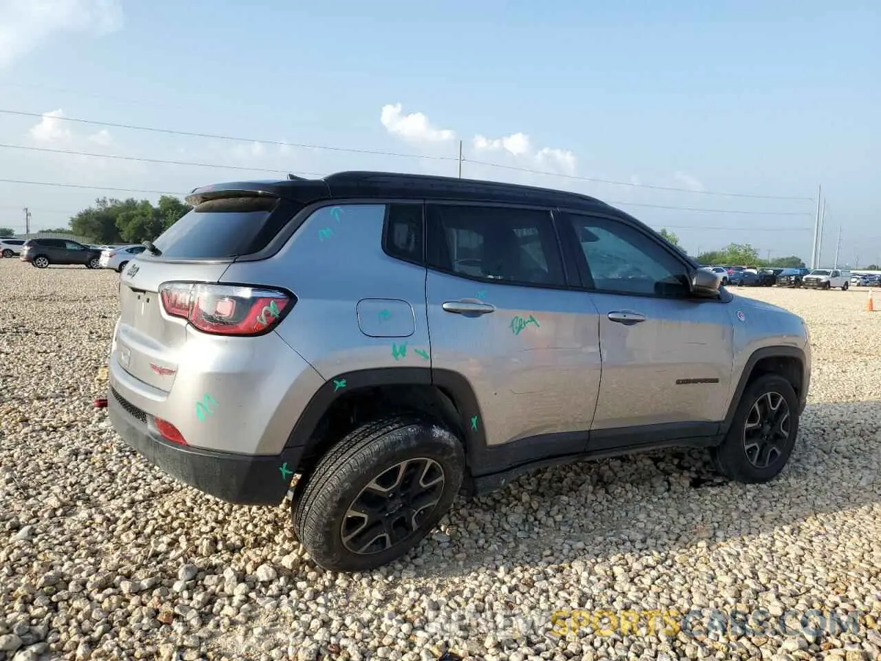 3 fotografías del automóvil dañado 3C4NJDDBXKT671591 JEEP COMPASS 2019