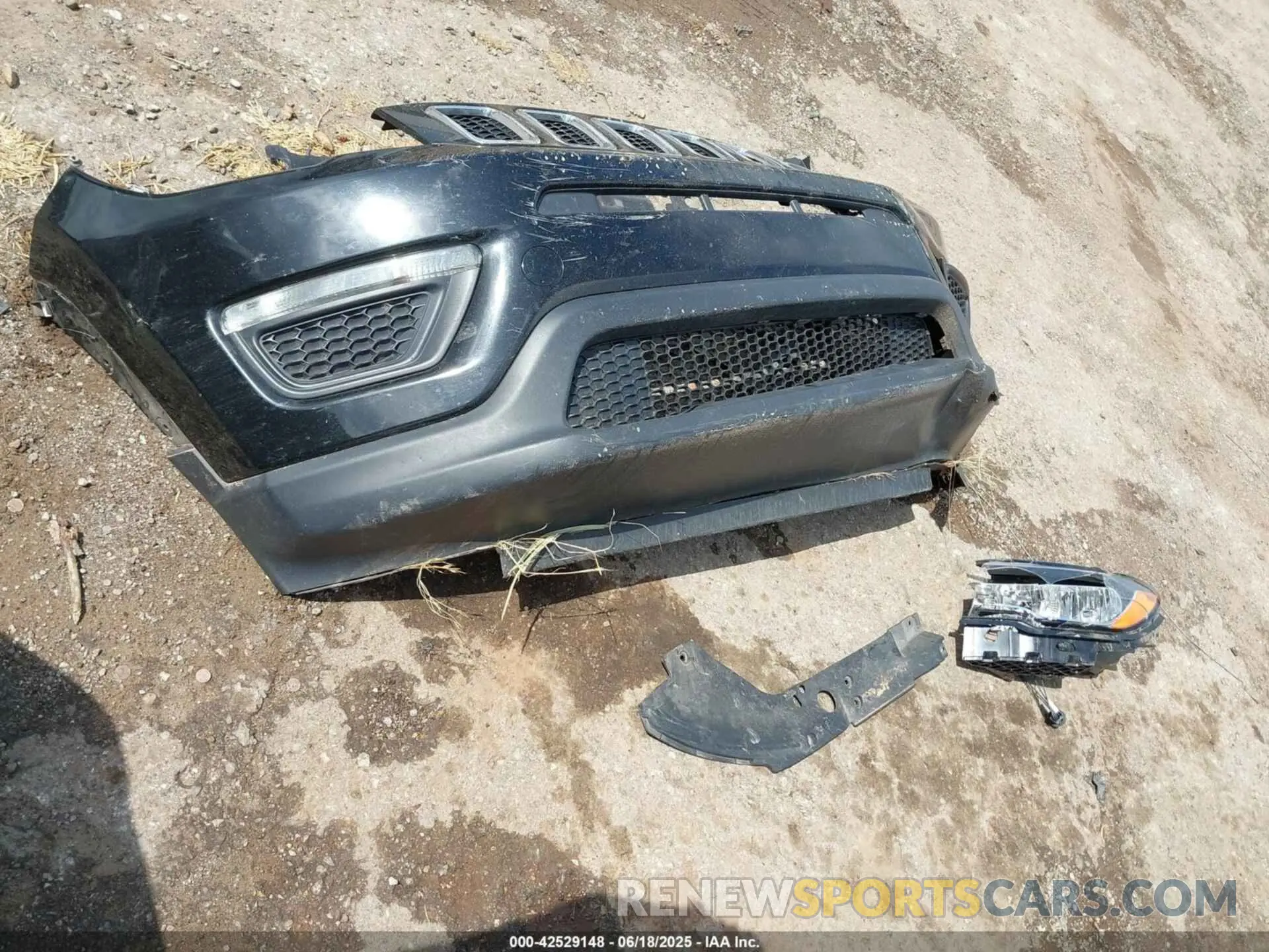 12 fotografías del automóvil dañado 3C4NJCAB6LT141490 JEEP COMPASS 2020