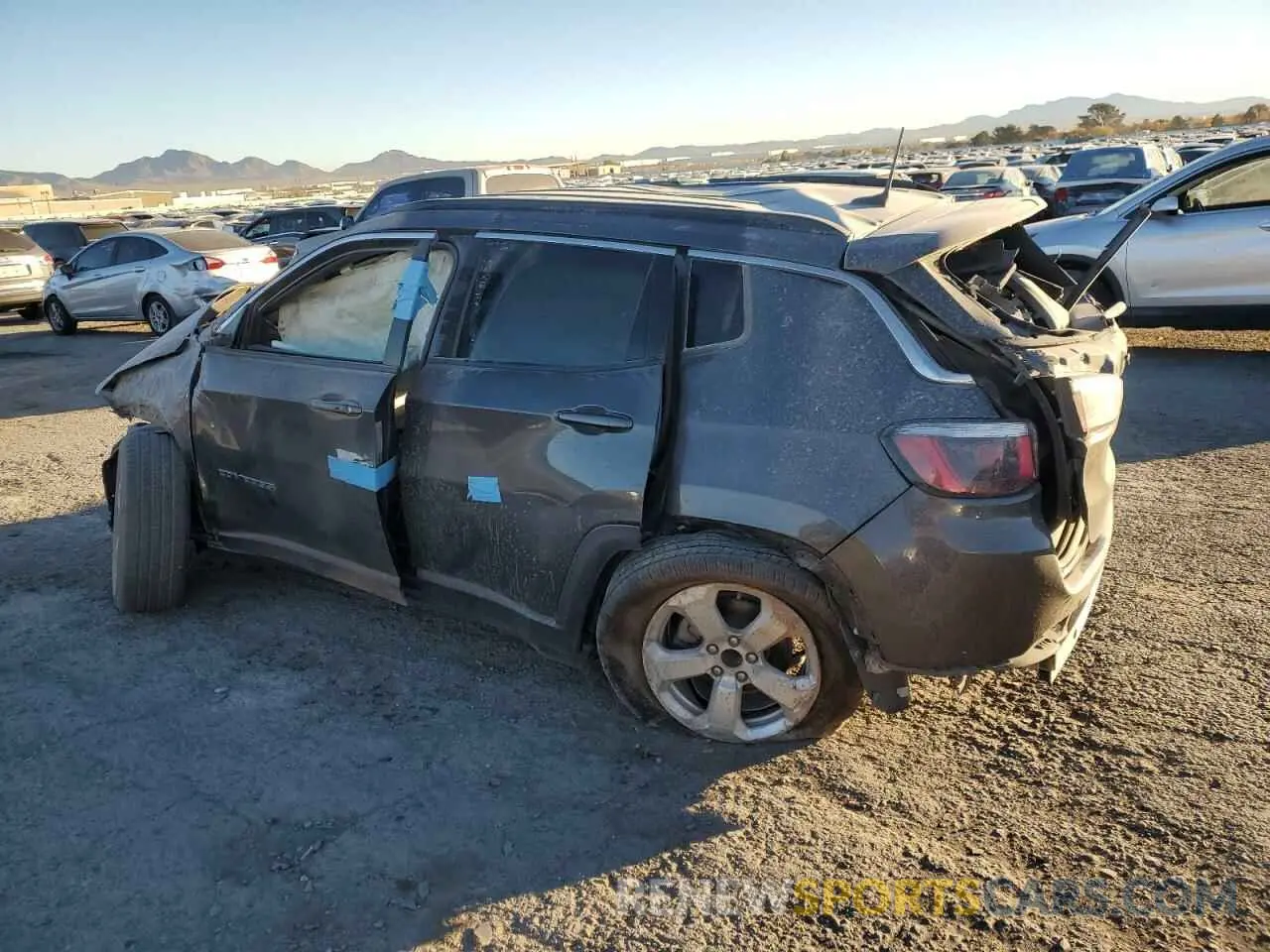 2 fotografías del automóvil dañado 3C4NJCBB2LT169561 JEEP COMPASS 2020
