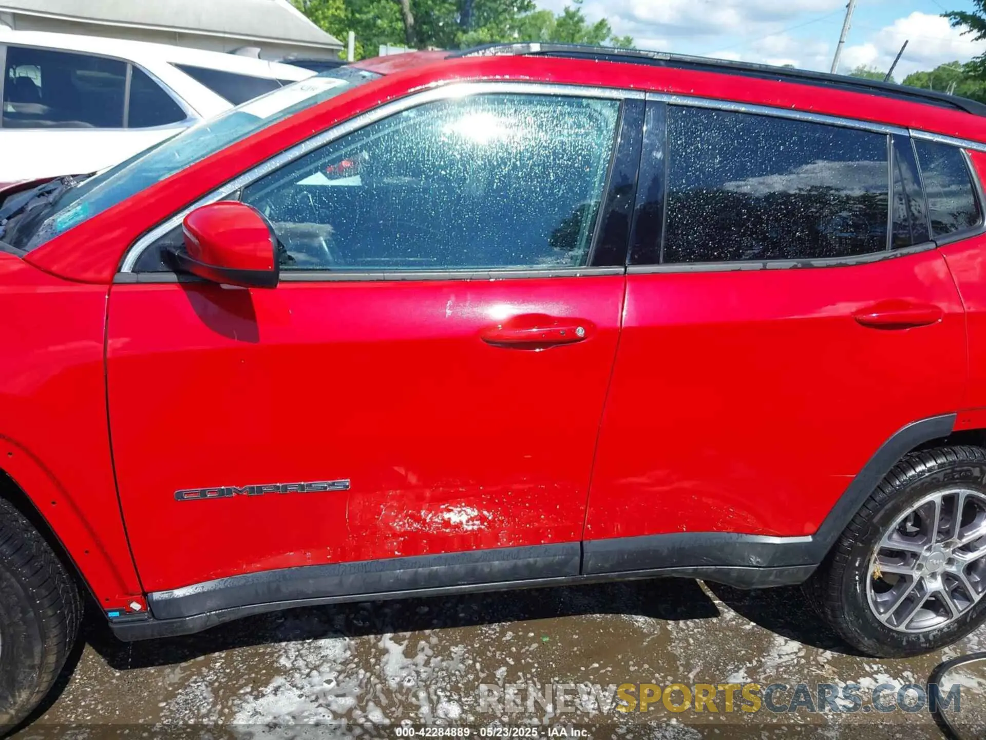 14 fotografías del automóvil dañado 3C4NJCBB2LT205894 JEEP COMPASS 2020