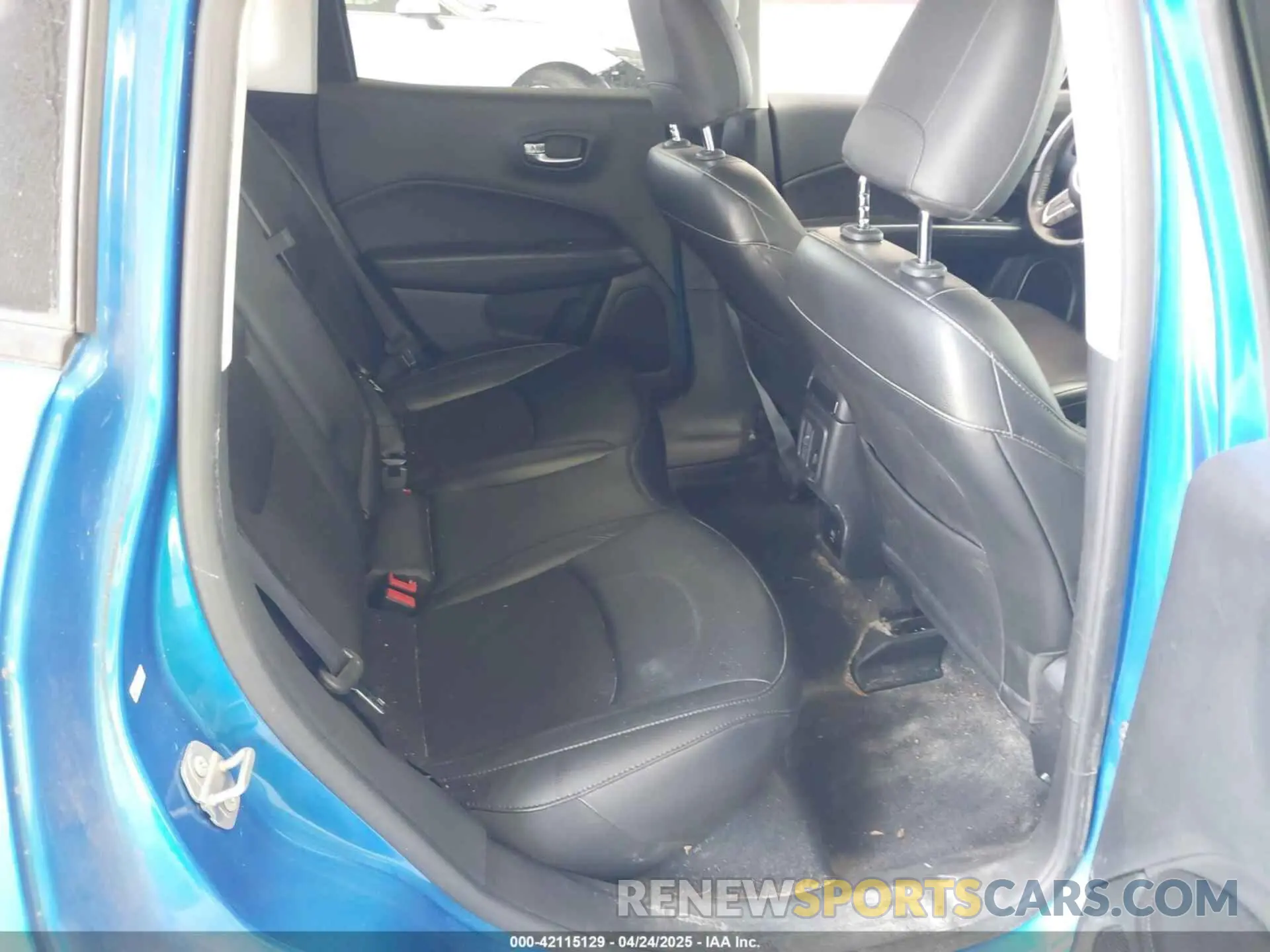 8 fotografías del automóvil dañado 3C4NJCBB3LT257440 JEEP COMPASS 2020