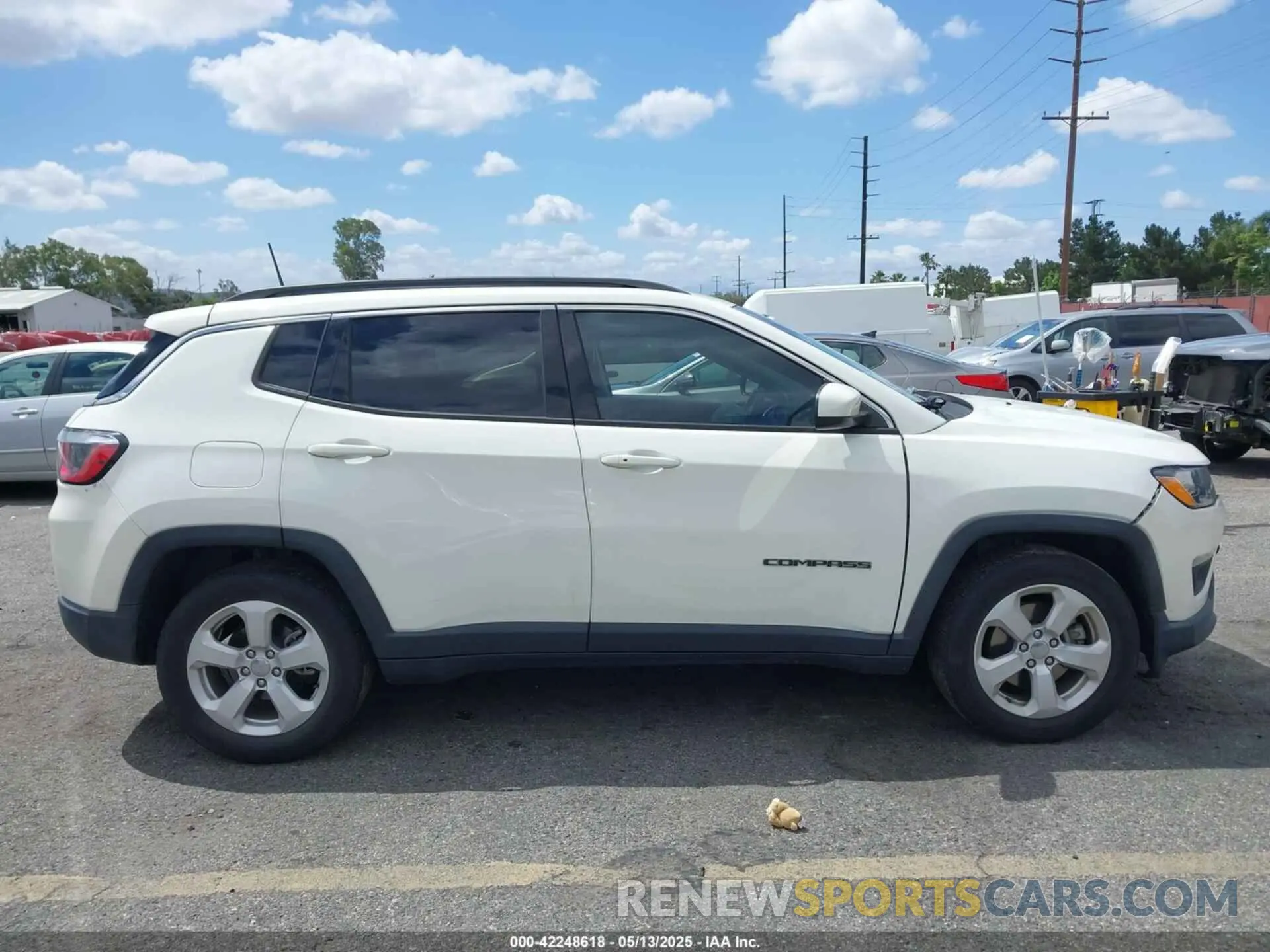 13 fotografías del automóvil dañado 3C4NJCBB4LT141695 JEEP COMPASS 2020