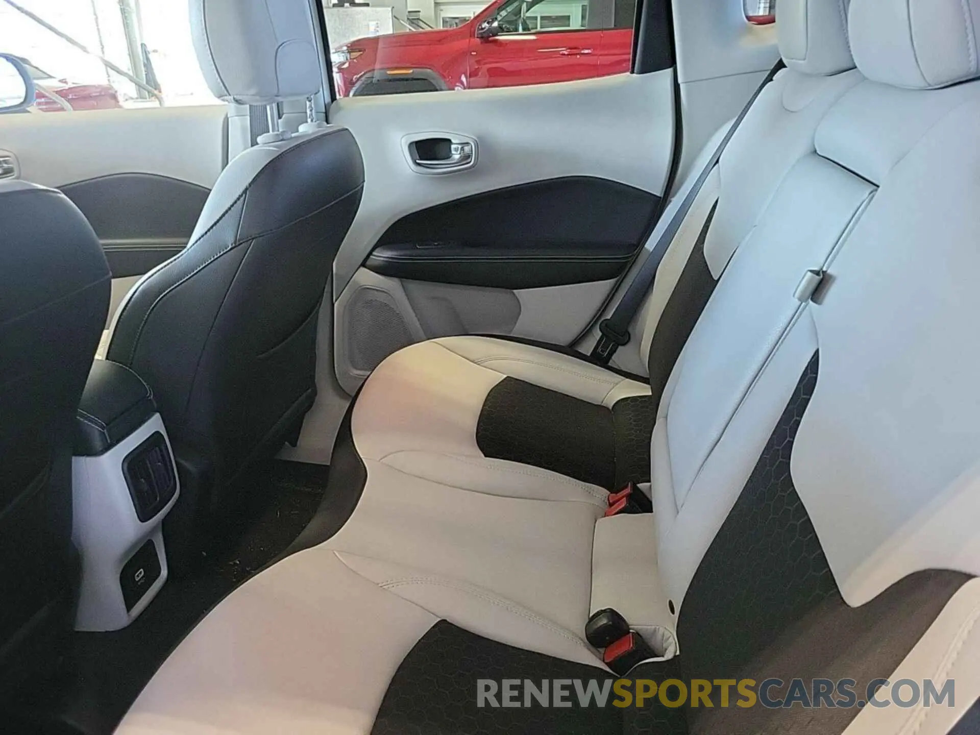 9 fotografías del automóvil dañado 3C4NJCBB4LT234765 JEEP COMPASS 2020