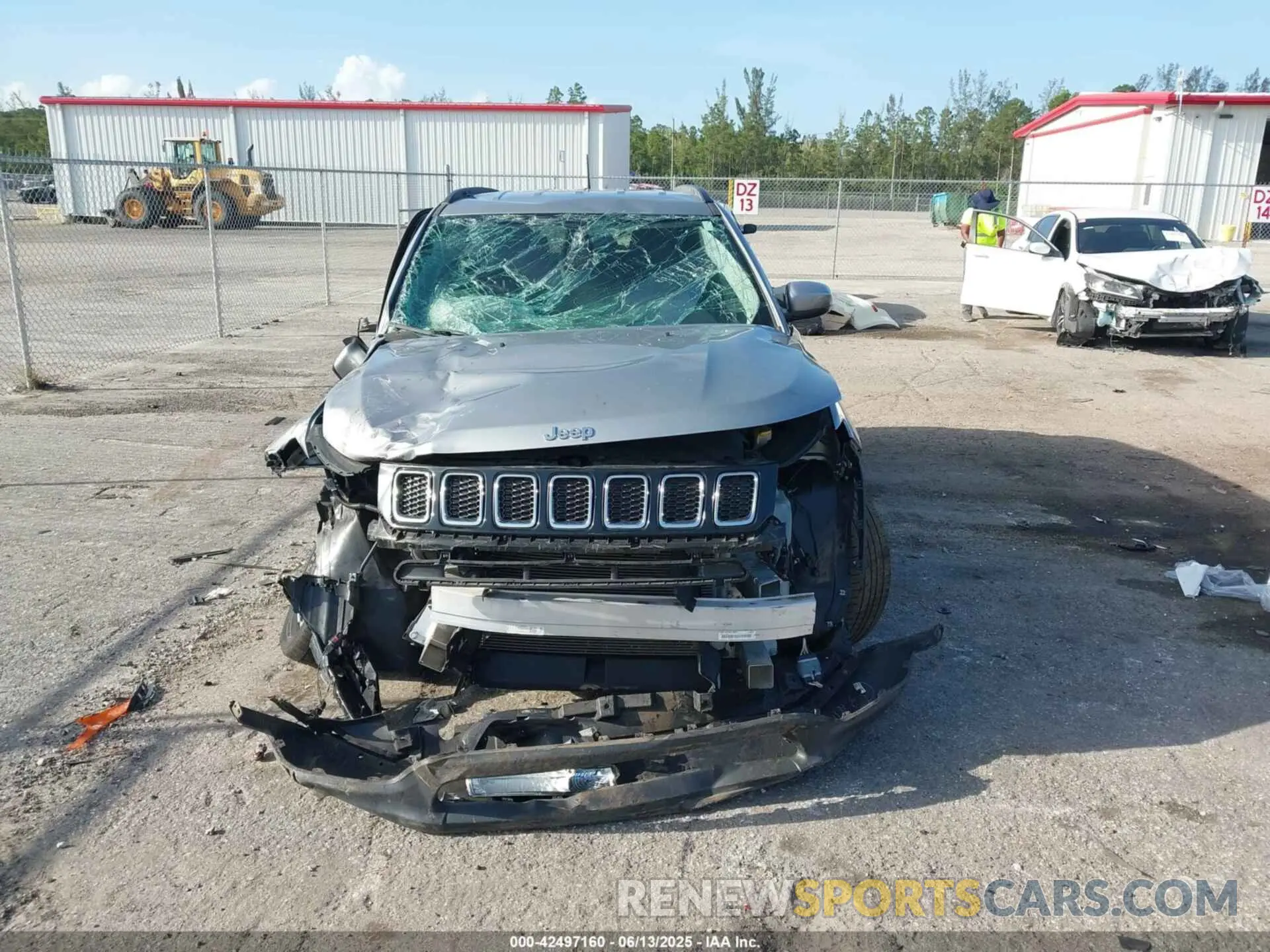 12 fotografías del automóvil dañado 3C4NJCBB6LT235321 JEEP COMPASS 2020