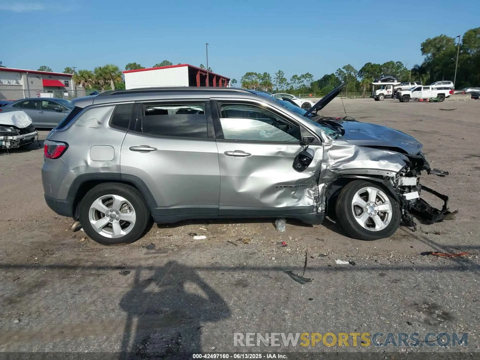 13 fotografías del automóvil dañado 3C4NJCBB6LT235321 JEEP COMPASS 2020