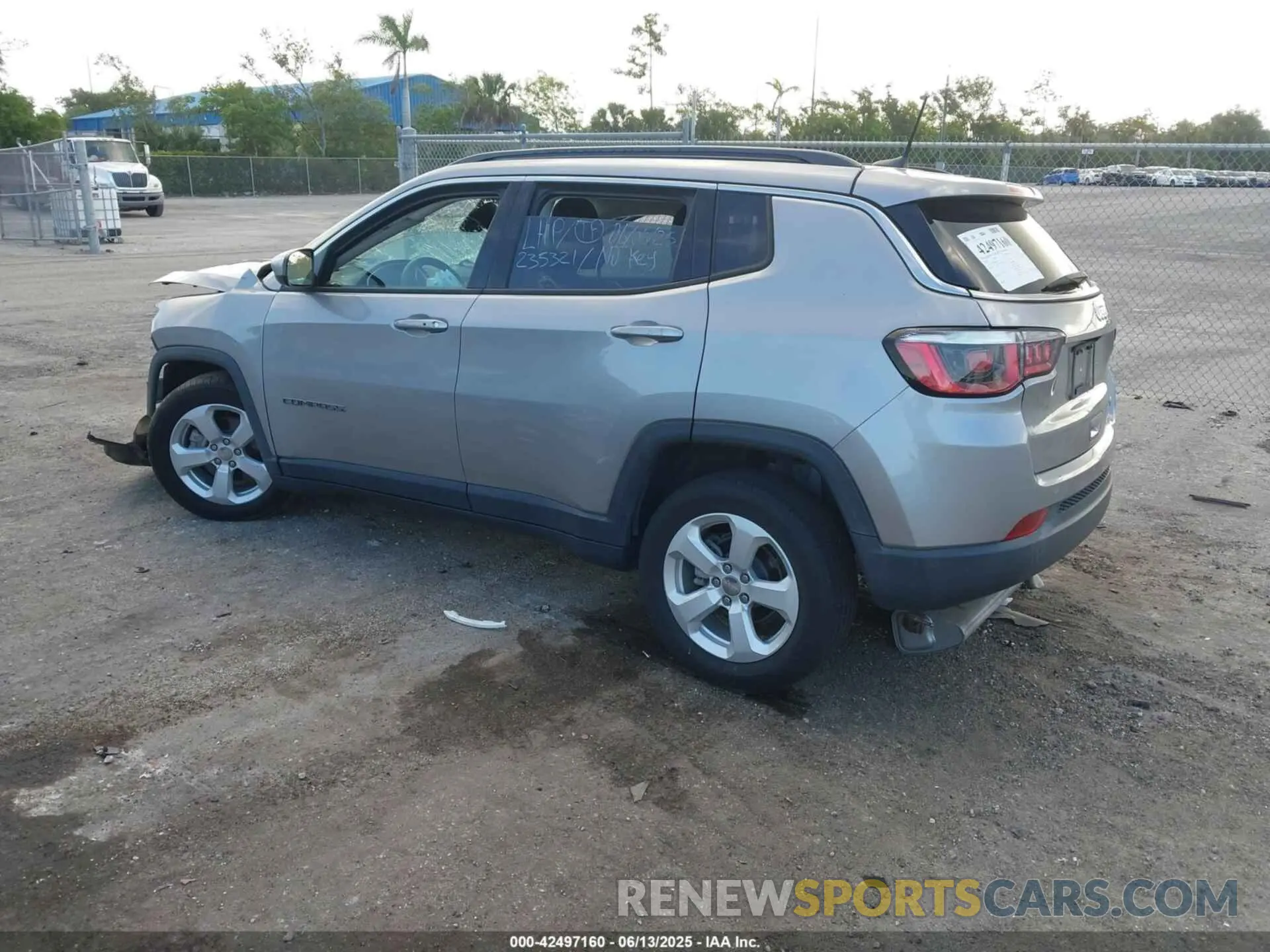 3 fotografías del automóvil dañado 3C4NJCBB6LT235321 JEEP COMPASS 2020