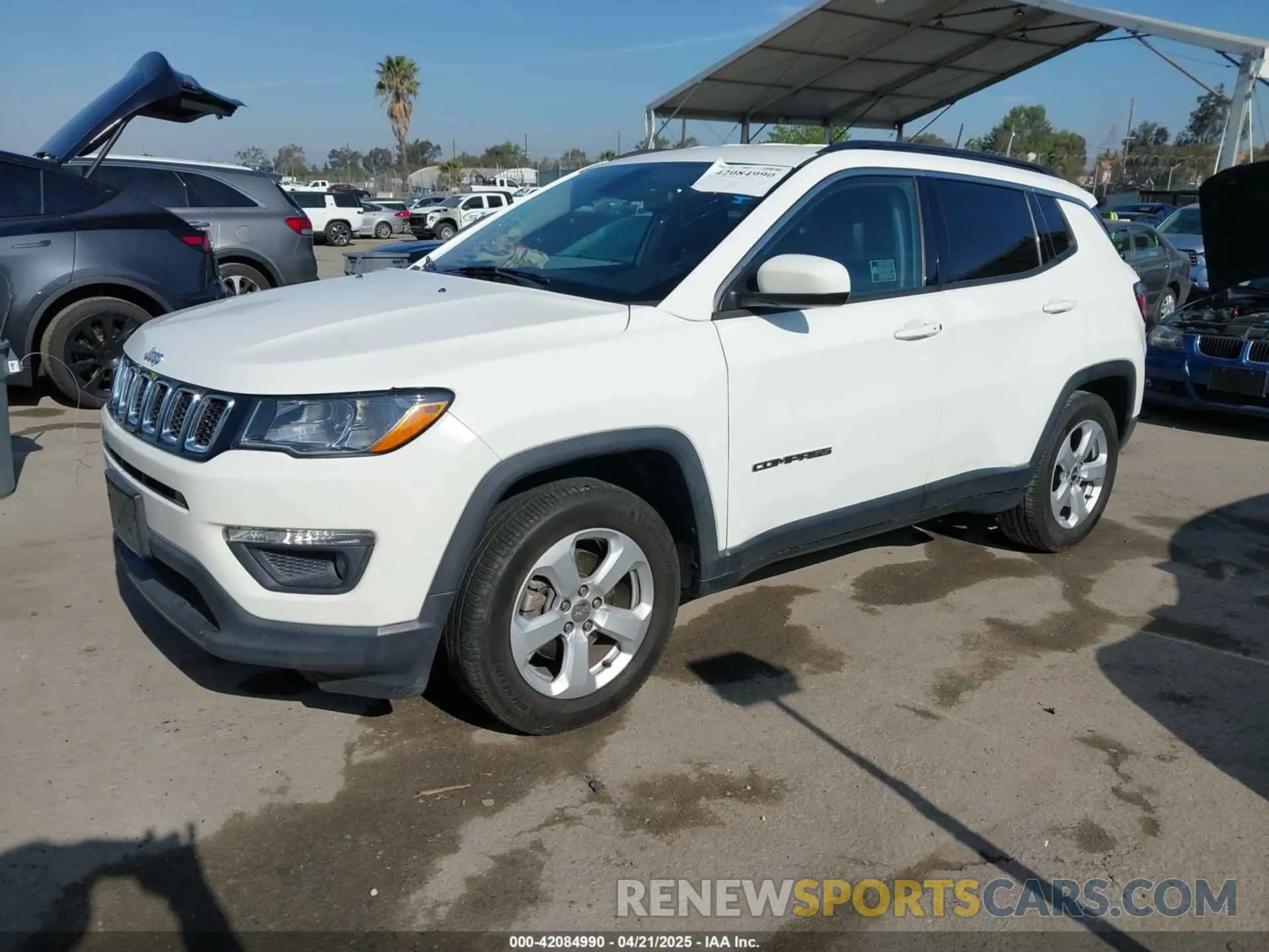 2 fotografías del automóvil dañado 3C4NJCBB8LT124978 JEEP COMPASS 2020