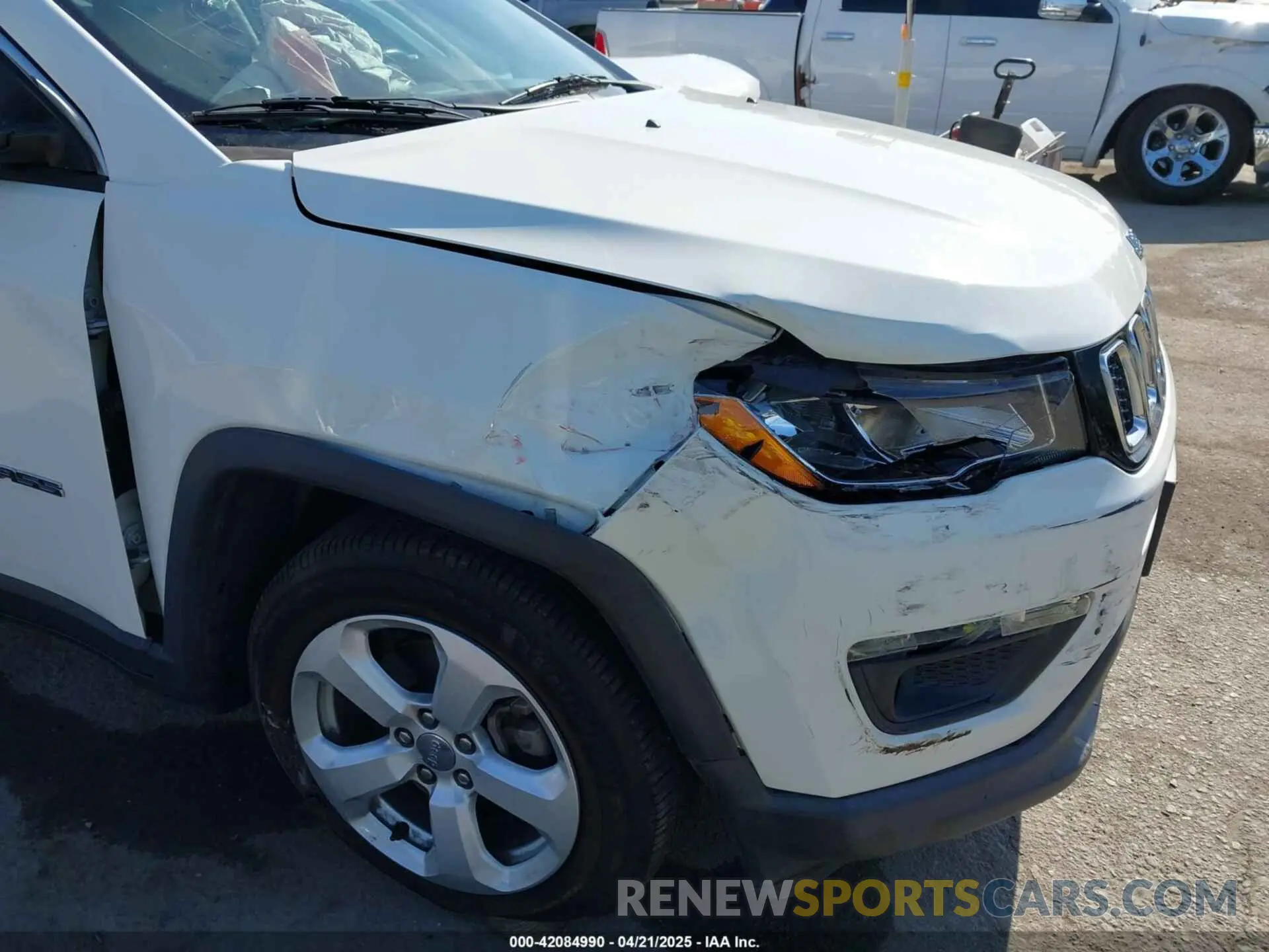 6 fotografías del automóvil dañado 3C4NJCBB8LT124978 JEEP COMPASS 2020