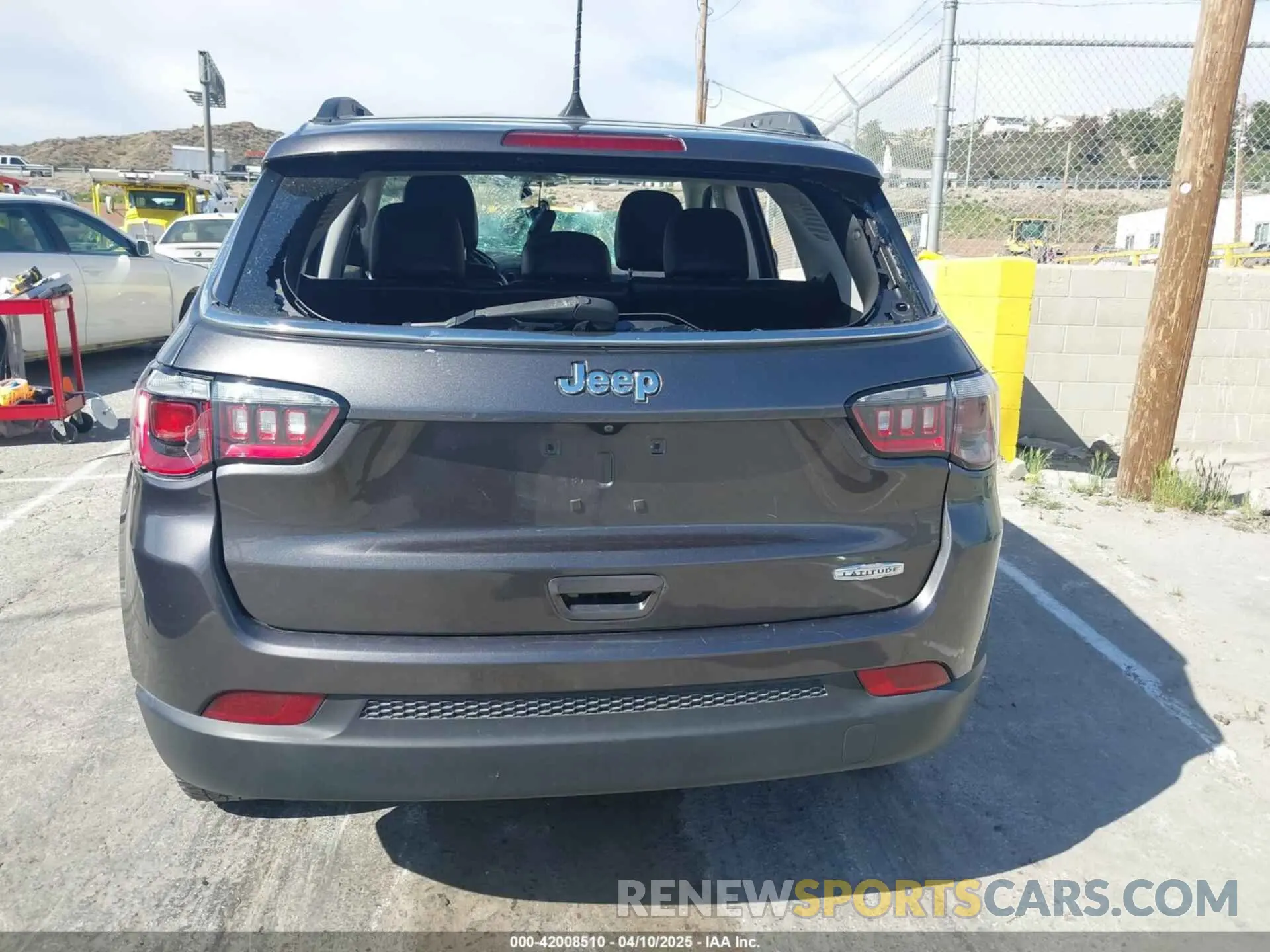15 fotografías del automóvil dañado 3C4NJCBB8LT199034 JEEP COMPASS 2020