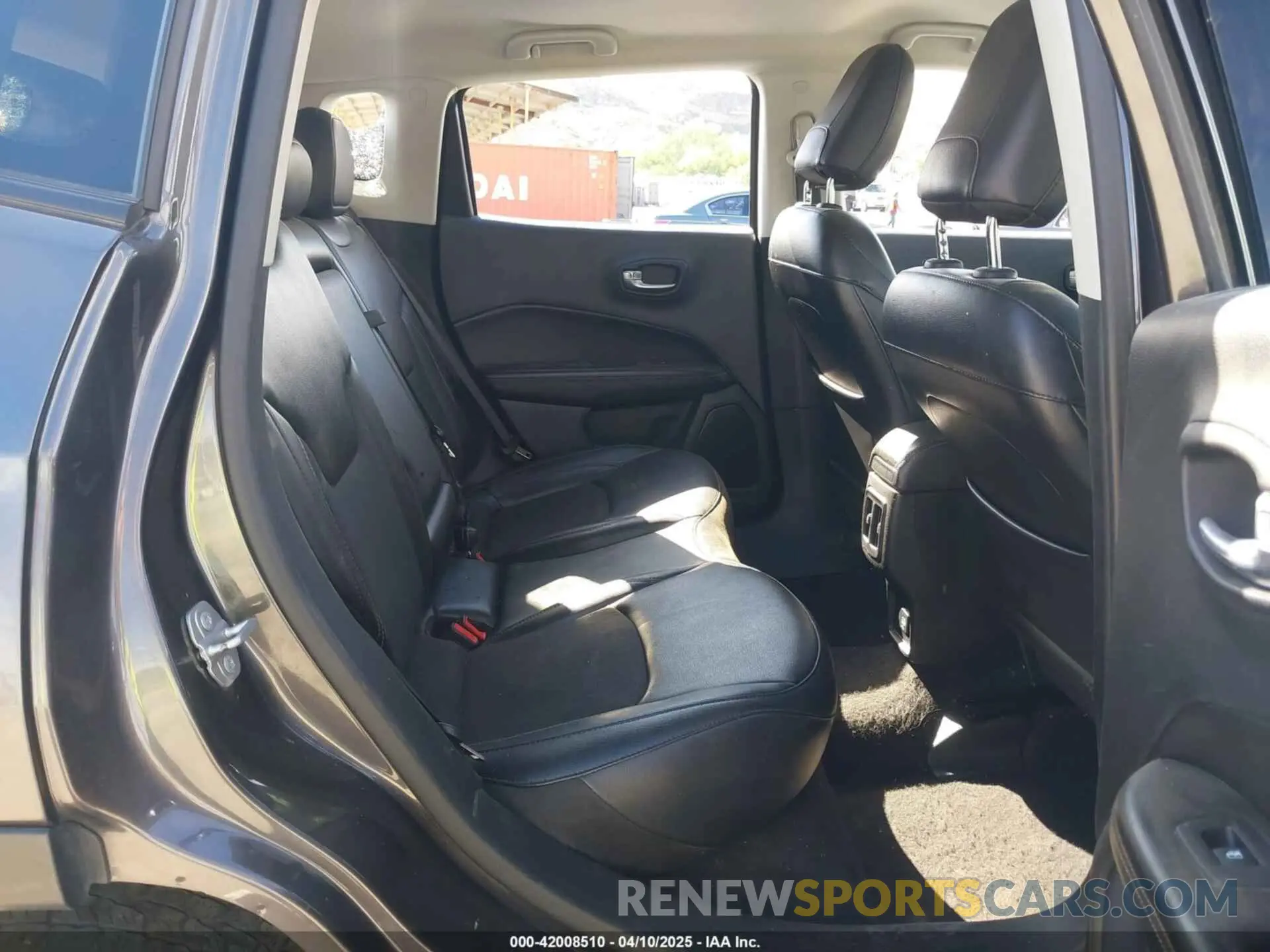 8 fotografías del automóvil dañado 3C4NJCBB8LT199034 JEEP COMPASS 2020